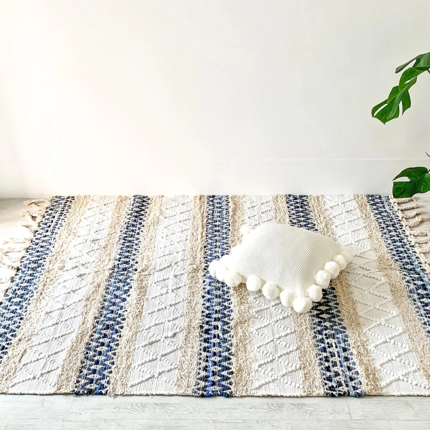 BOHO Ivy Hand Woven Rug - White and Blue - Image 5