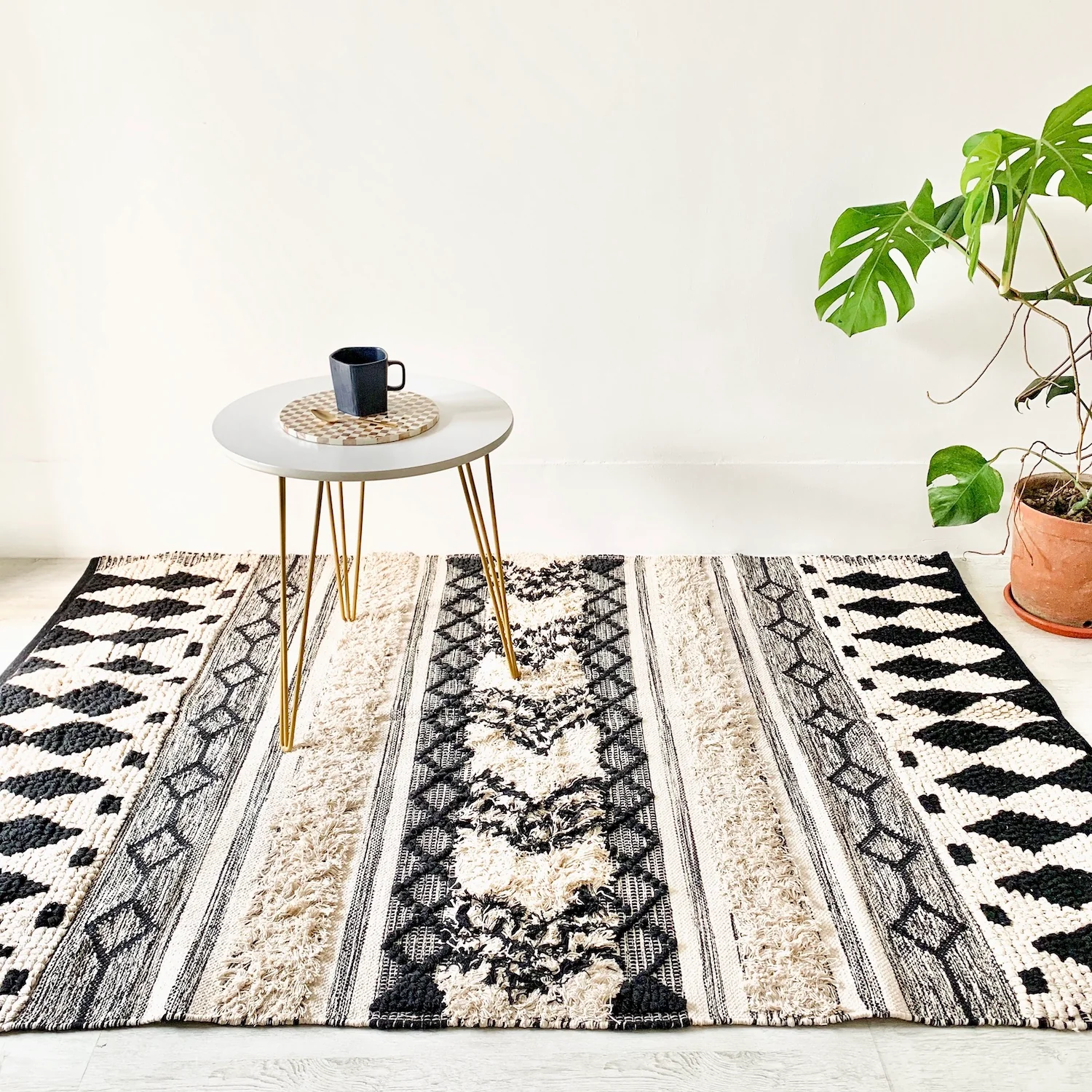 BOHO Avery Hand Woven Rug - Black & Beige - Image 4