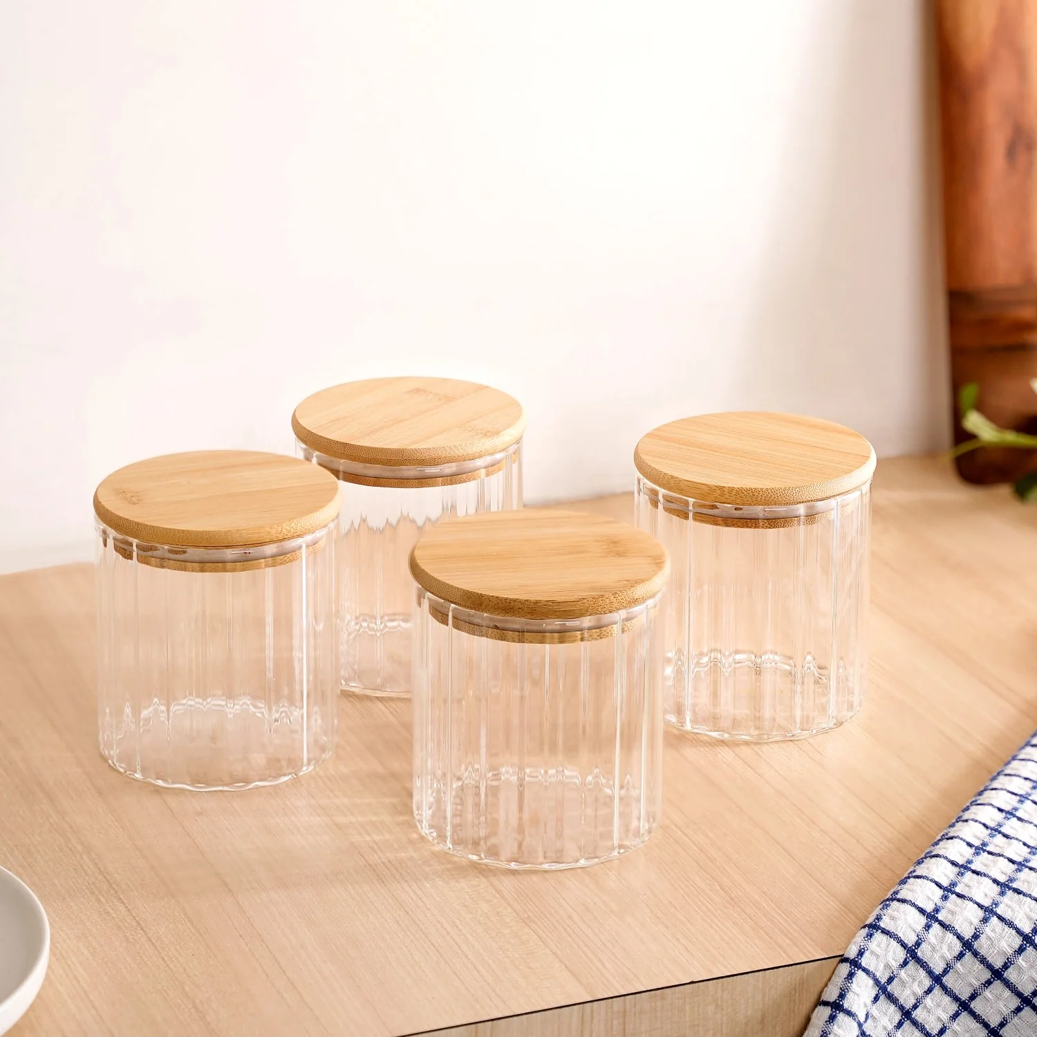 Borosilicate Airtight Glass Jar With Wooden Lid Set Of 4 Ribbed Design 610ml - Image 3