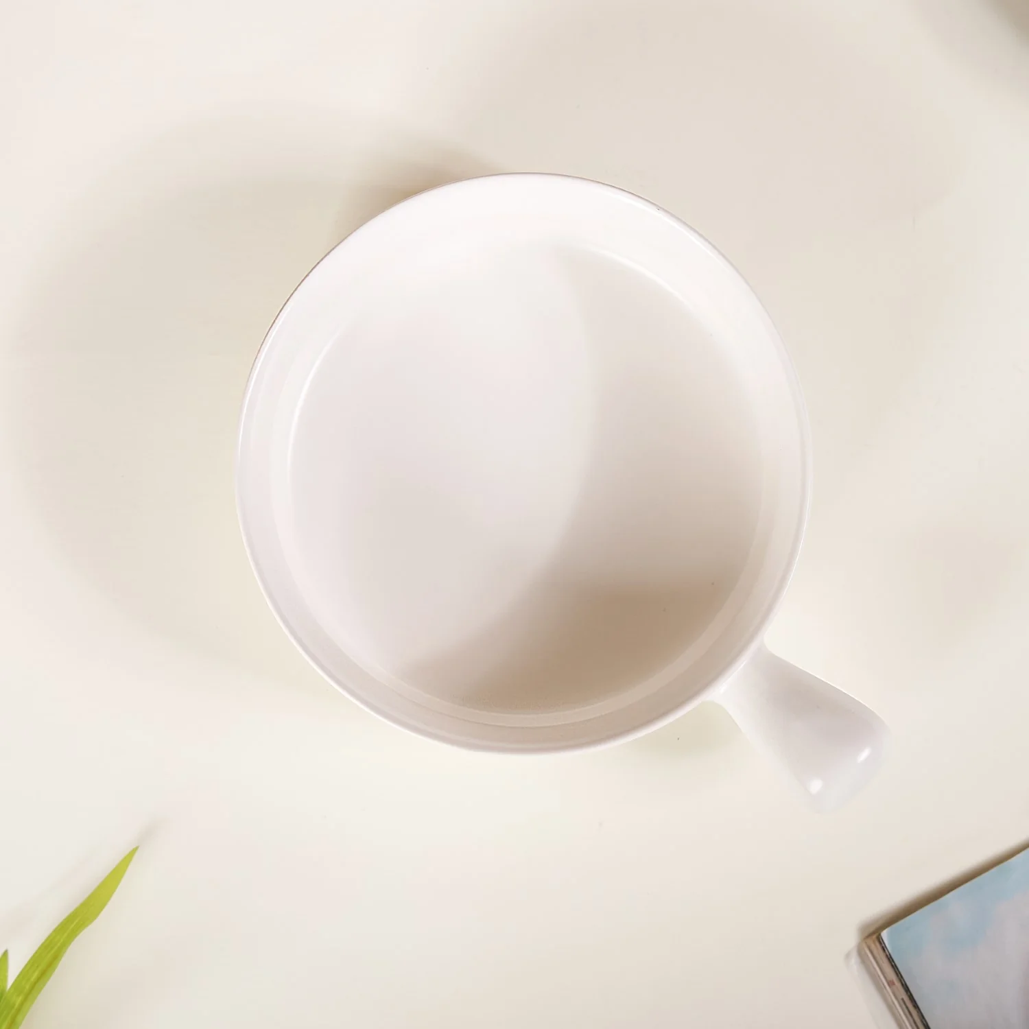 Bowl with Handle - Image 9