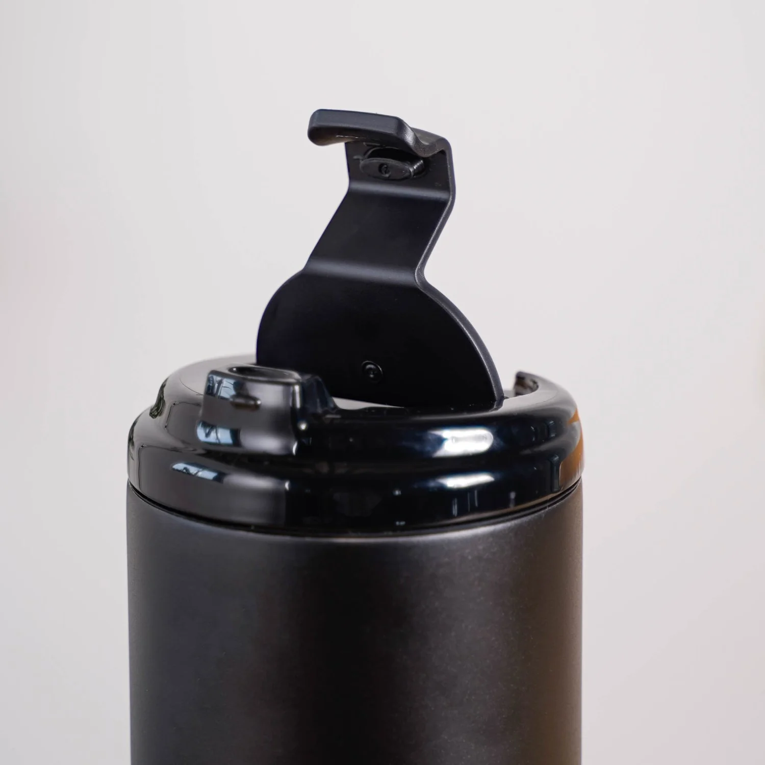 Brewster Grande Insulated Travel Tumbler Black Noir 590ml - Image 8