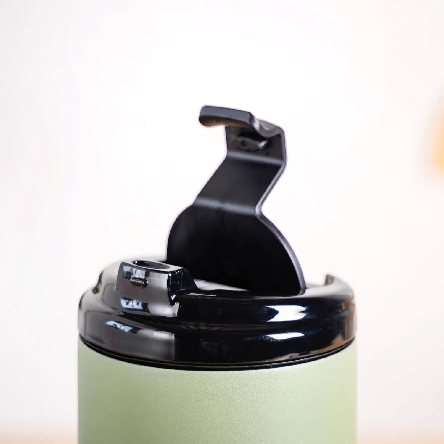 Brewster Insulated Travel Coffee Tumbler Seaweed Green 350ml - Image 8