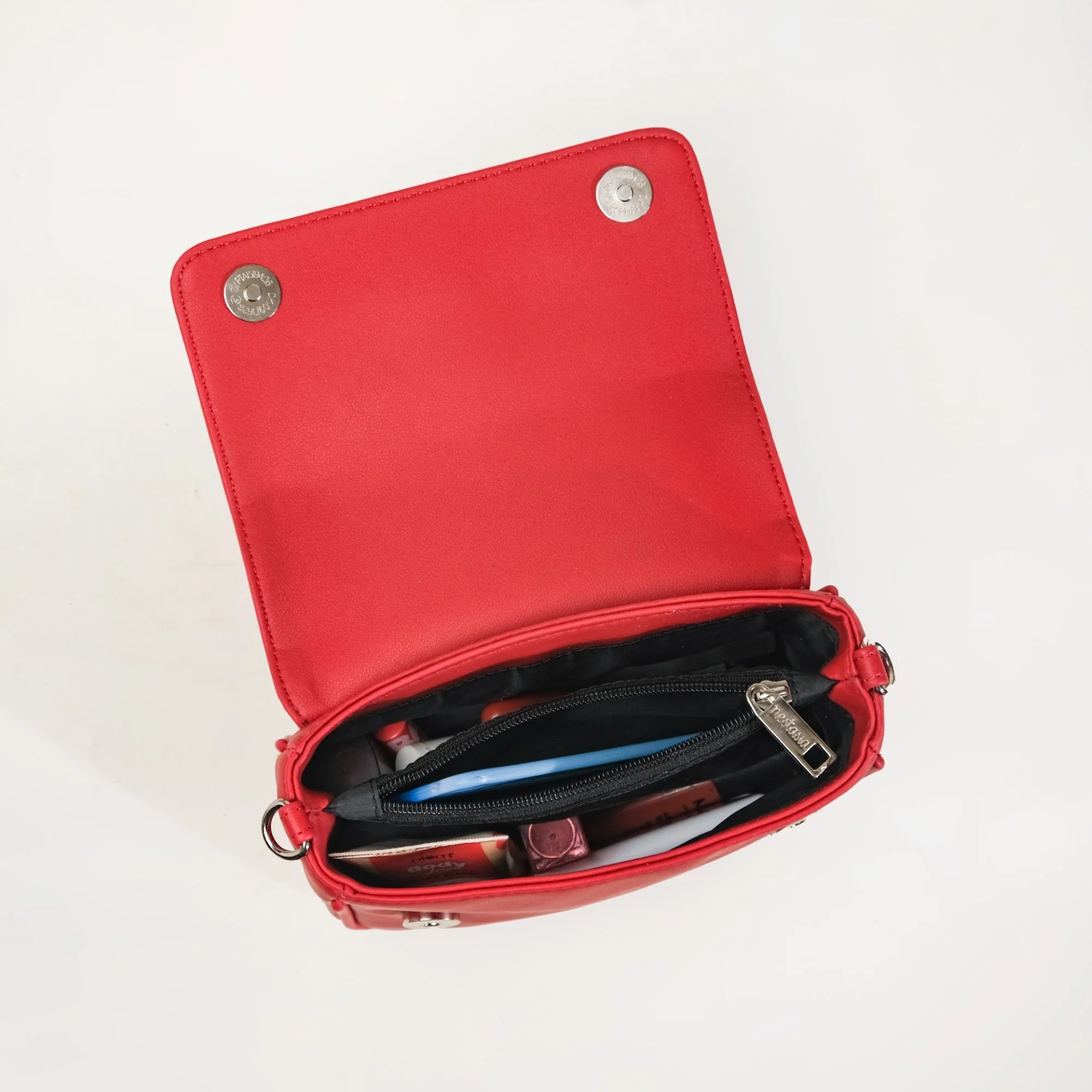Brio Saucy Sport Shoulder Bag Red - Image 4