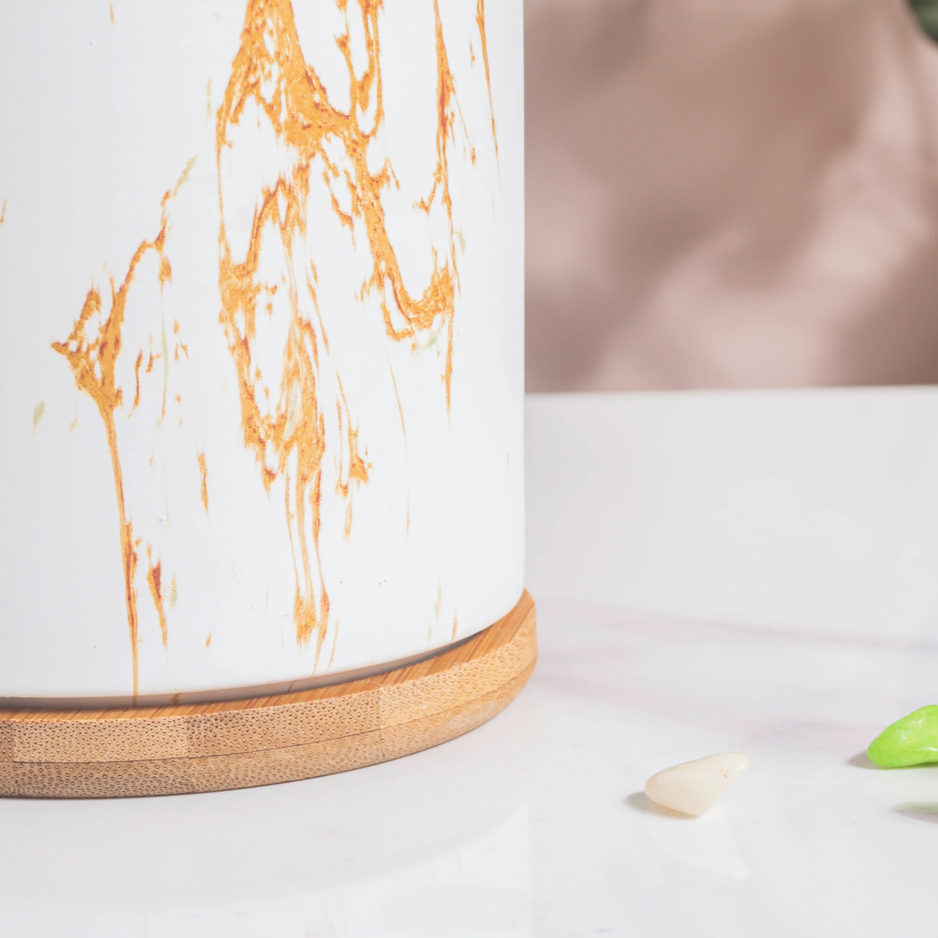 Carrara Brown Streak White Ceramic Planter With Wooden Coaster - Image 6