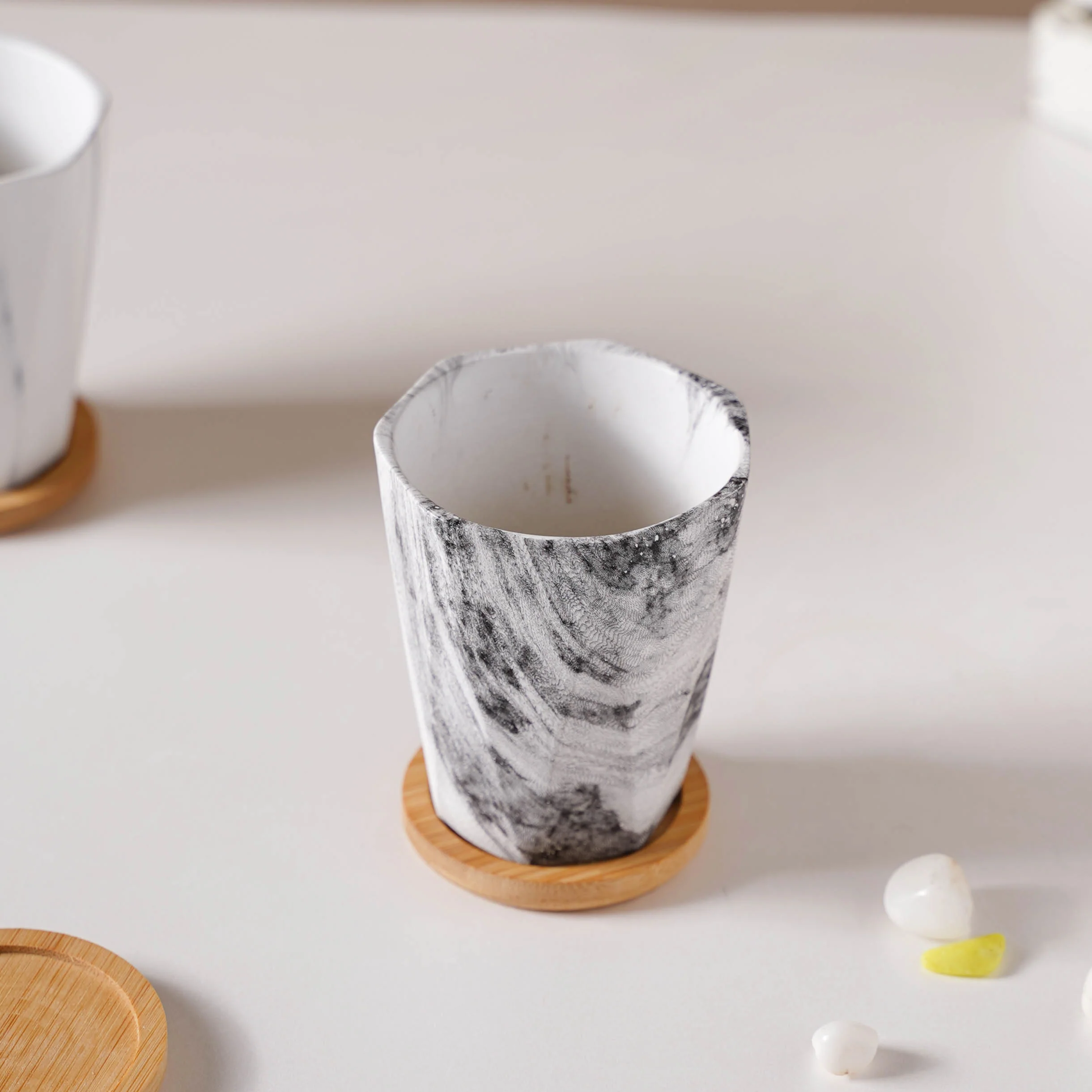 Carrara Charcoal Planter With Coaster - Image 4