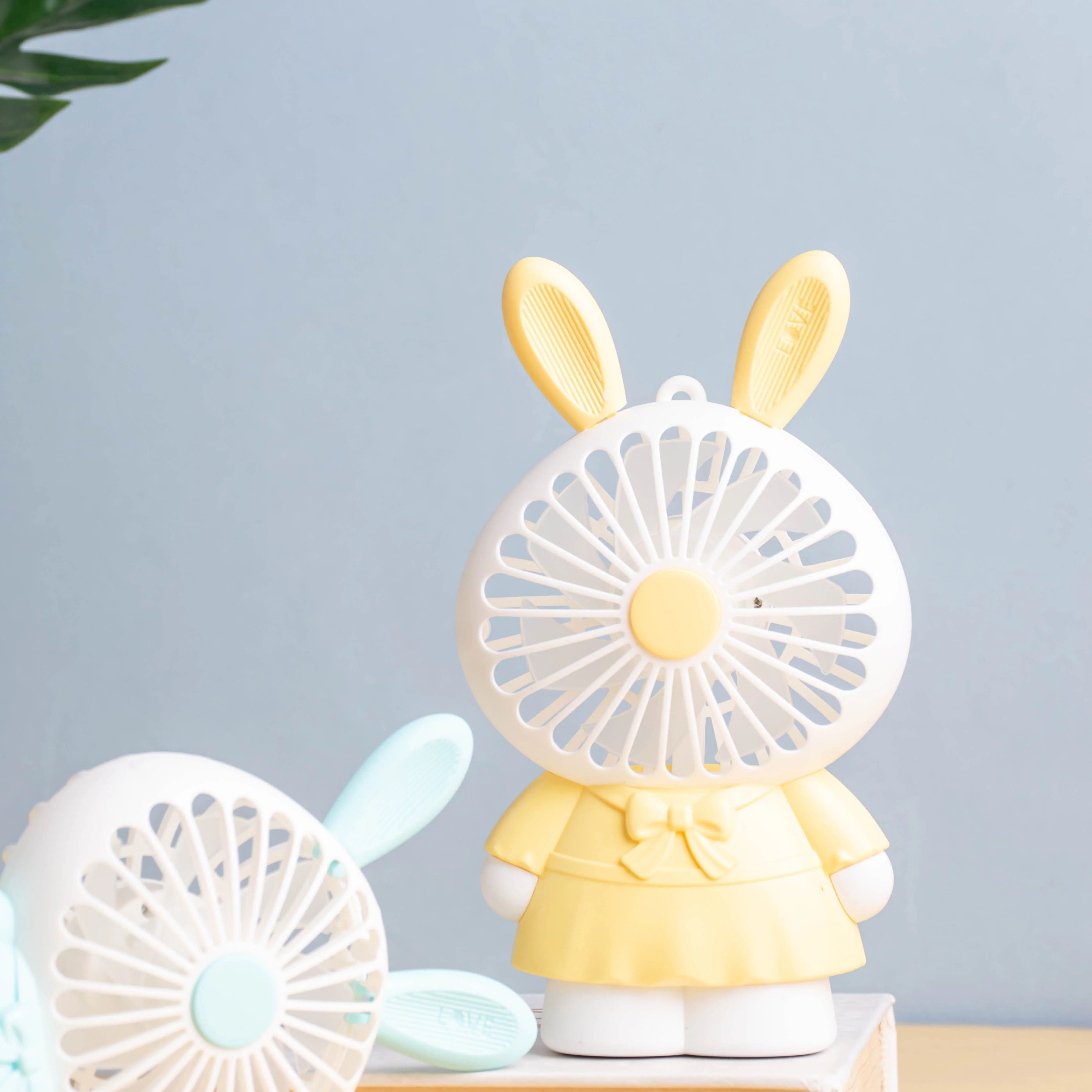 Cartoon Fan With Light - Image 14