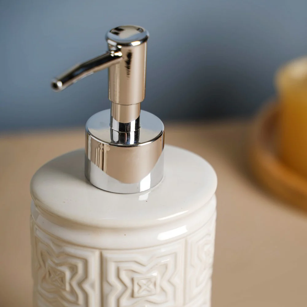 Carved Ceramic Soap Dispenser 500 ml - Image 5