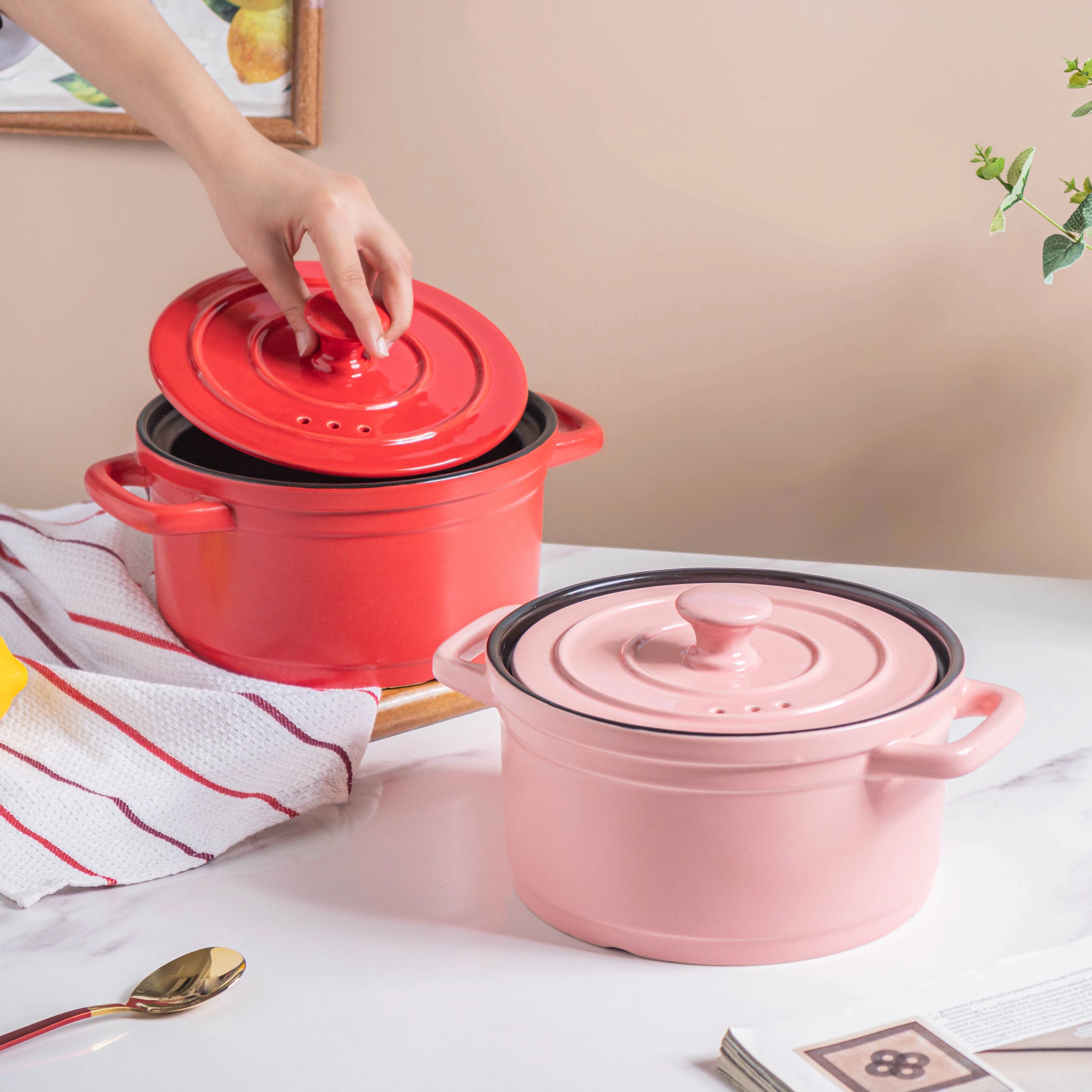 Ceramic Stock Pot With Lid Small - Image 5