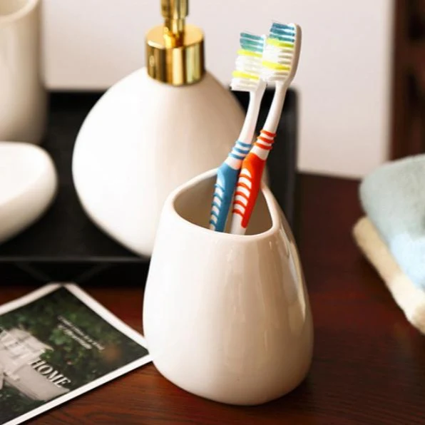 Ceramic Bathroom Set - Image 4