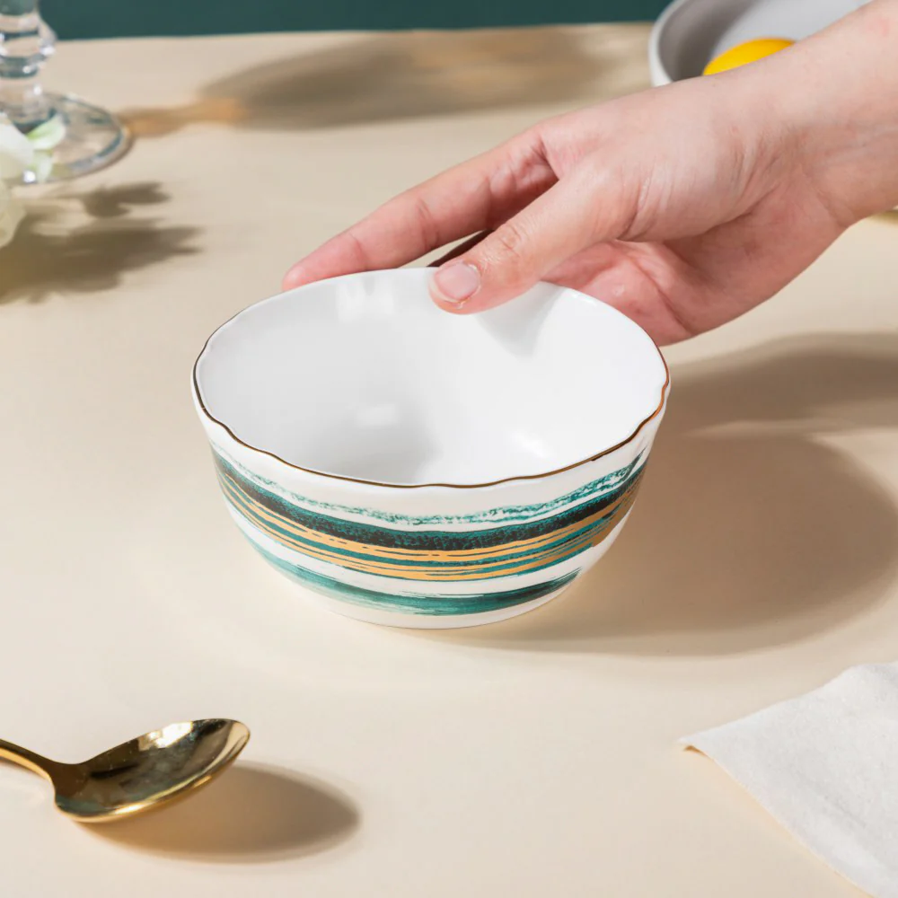 Ceramic Bowl With Wavy Rim 300 ml - Image 7