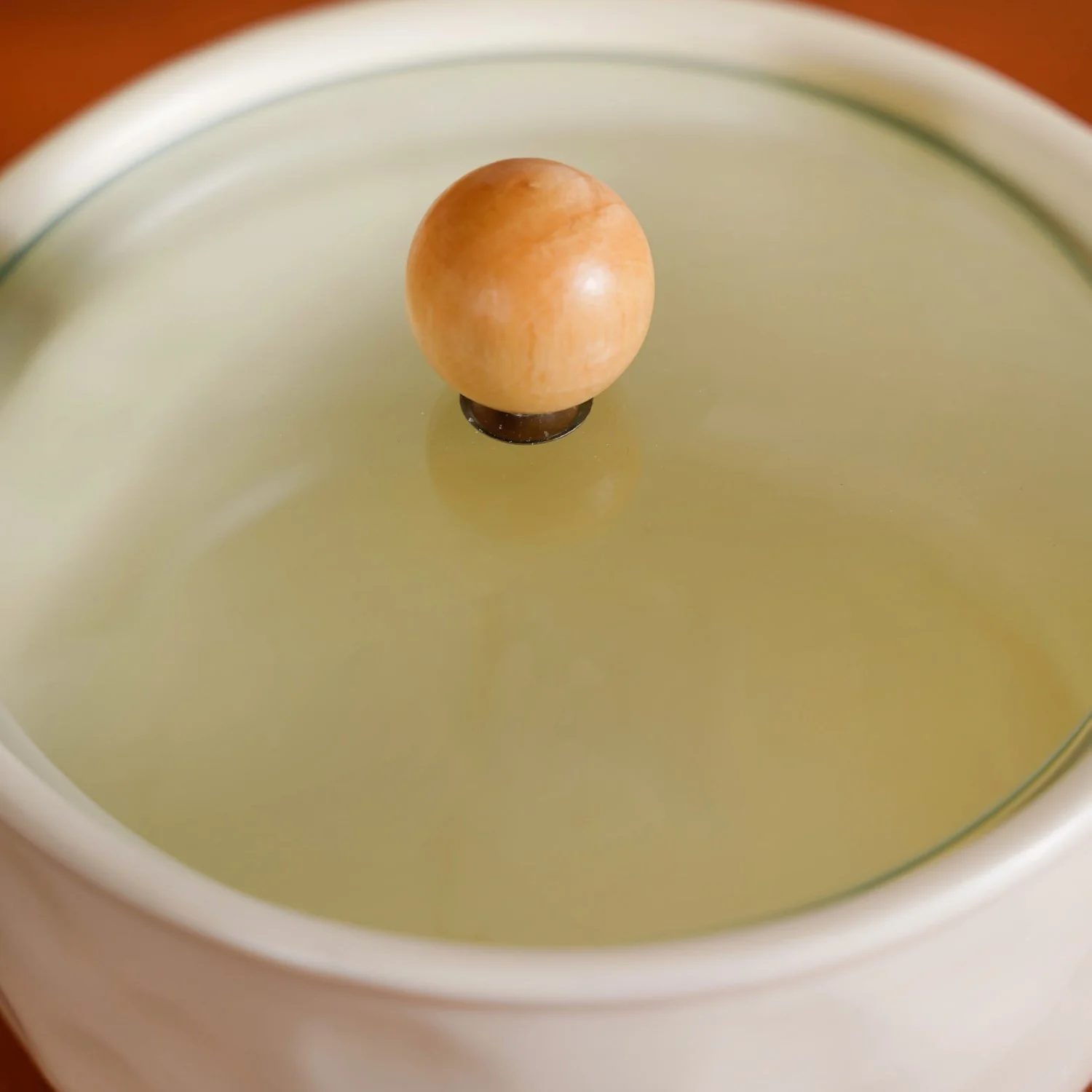 Ceramic Serving Bowl With Glass Lid 950ml - Image 8