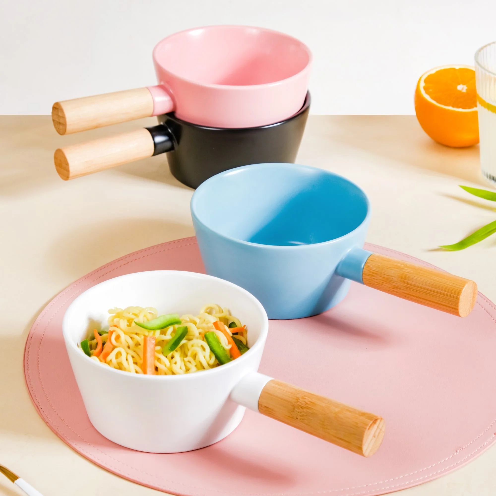 Ceramic Snack Bowl With Handle White 450 ml - Image 2