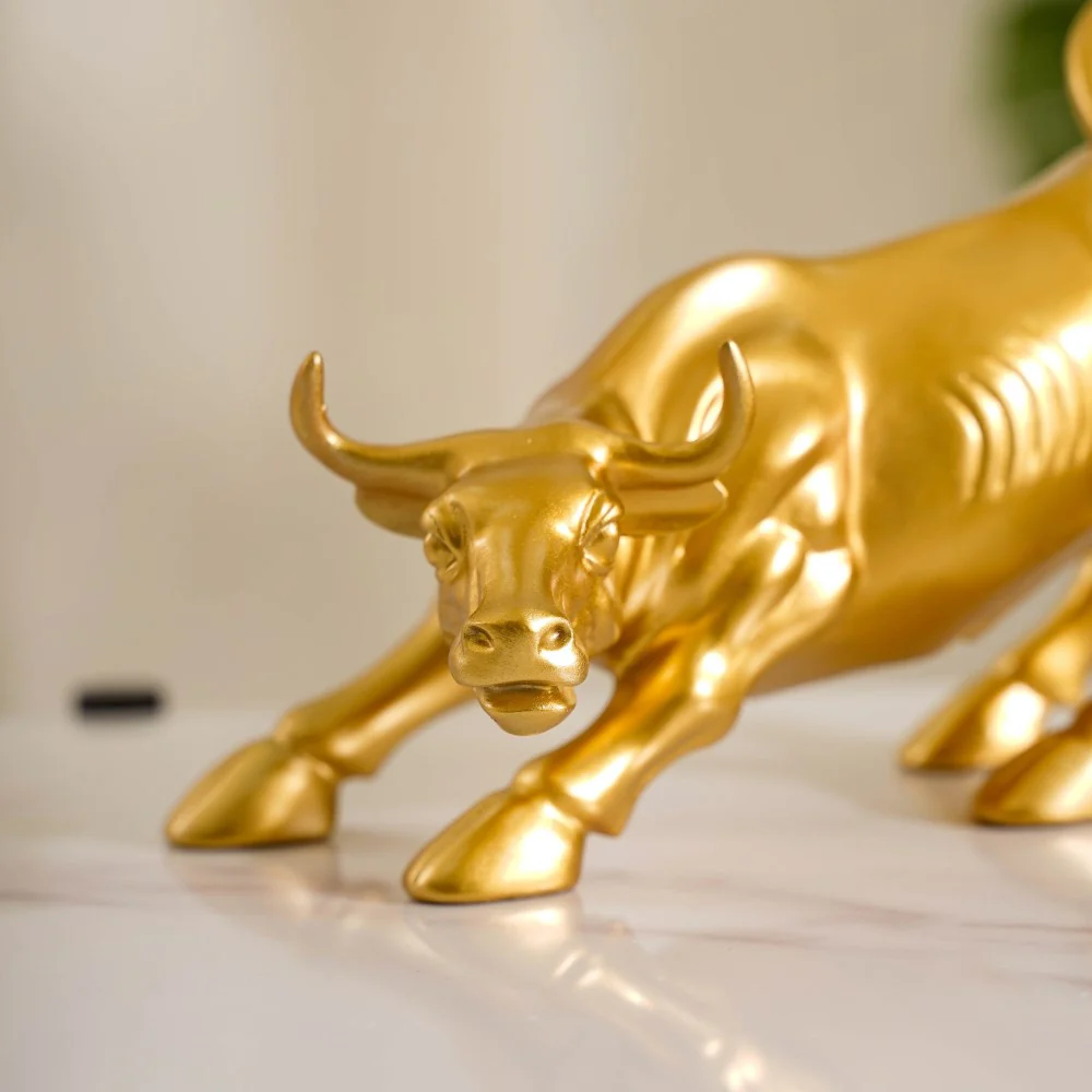 Charging Bull Statue - Image 4