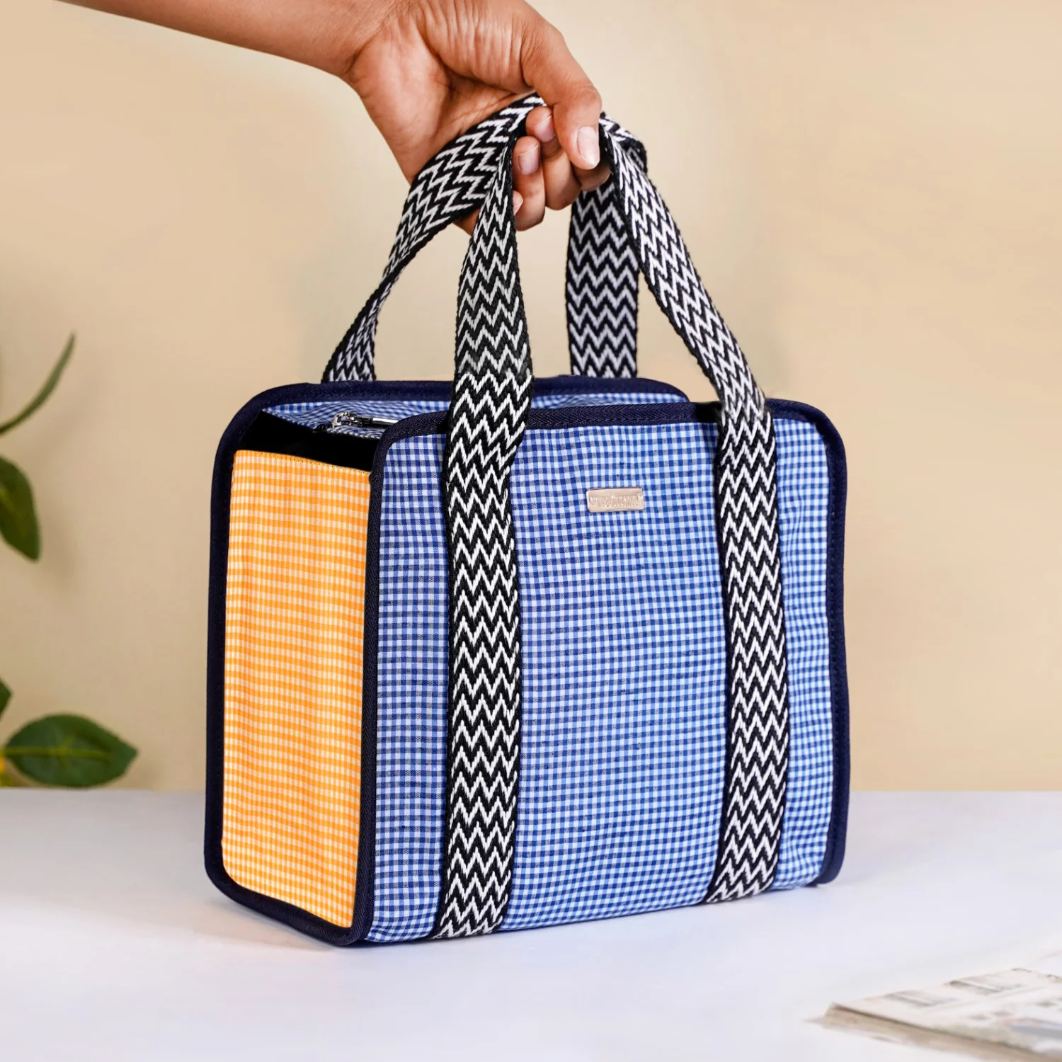 Checkered Lunch Bag Blue - Image 3