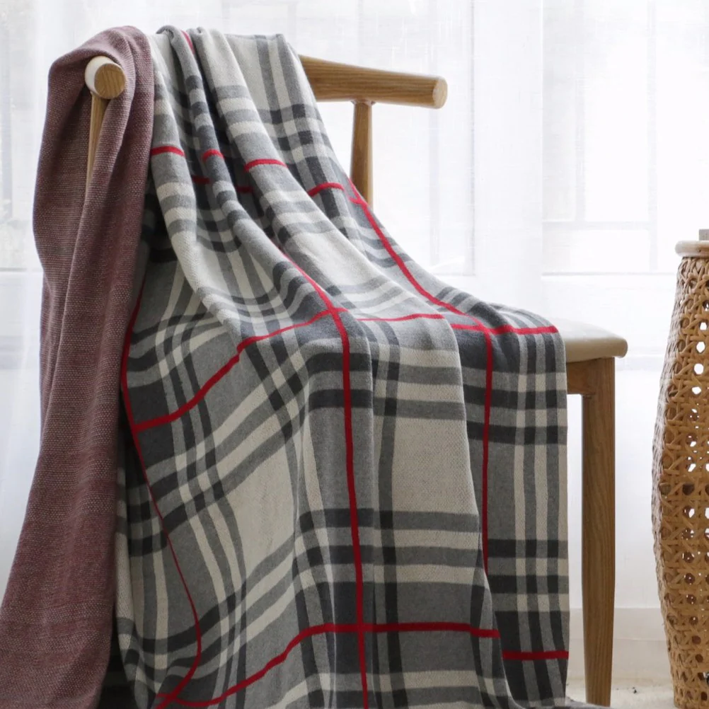 Checks Cotton Throw - Image 4
