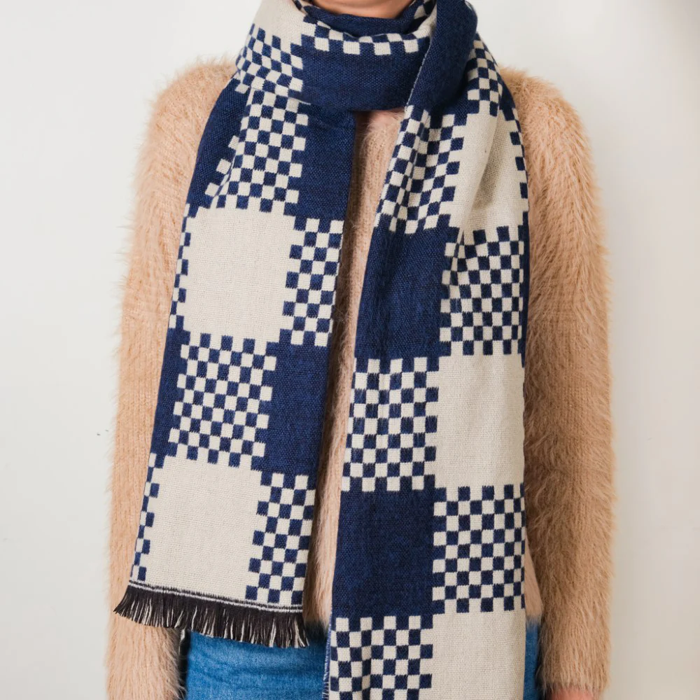 Chequered Woolen Blend Scarf Blue - Image 4