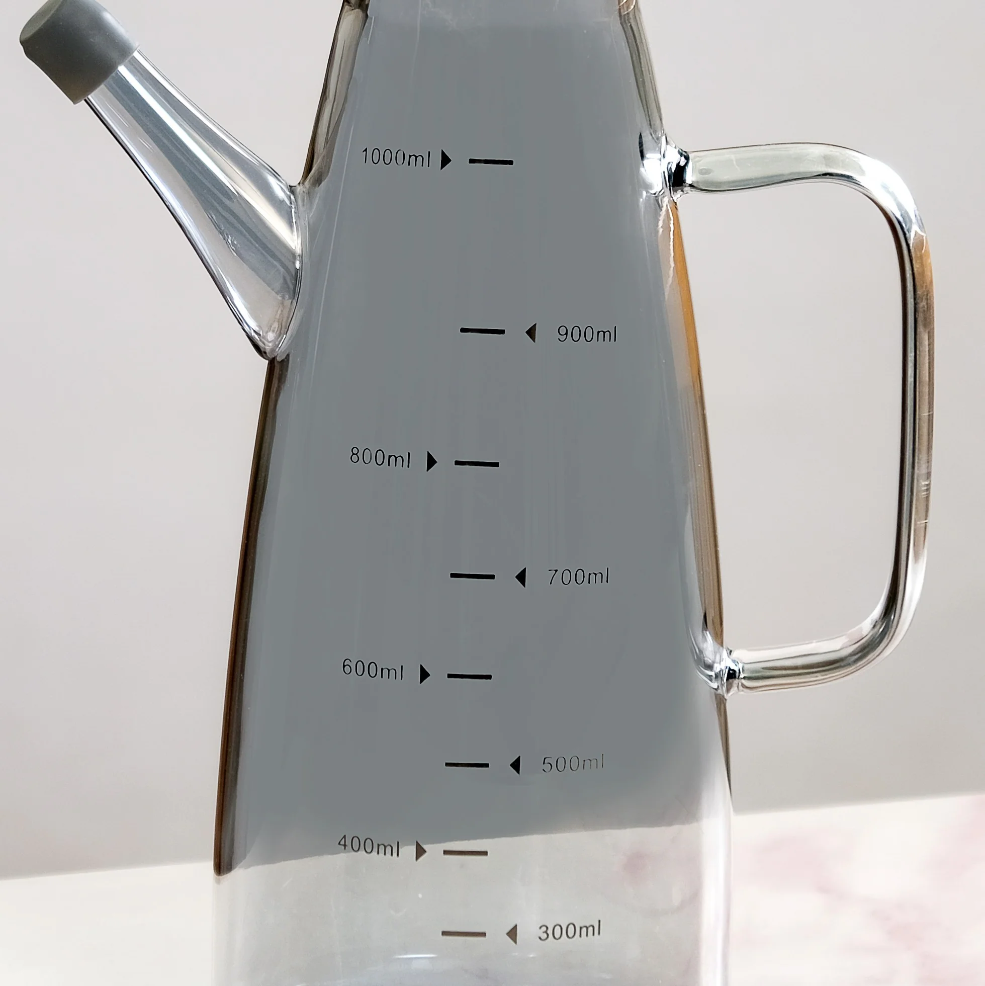 Chic Grey Borosilicate Glass Oil Jar Dispenser With Markings 1000ml - Image 8