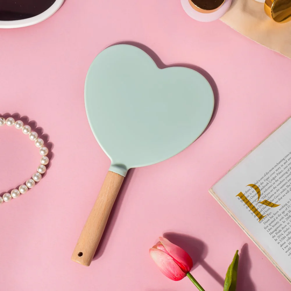 Chic Heart Hand Mirror Green - Image 7