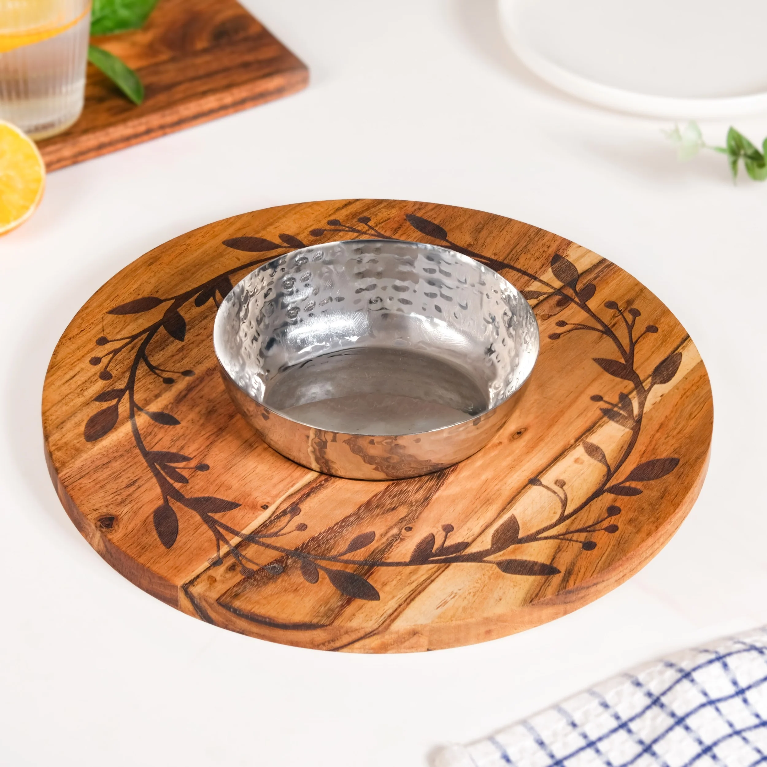 Chips And Dip Fusion Wooden Serving Platter With Steel Bowl 30cm - Image 2