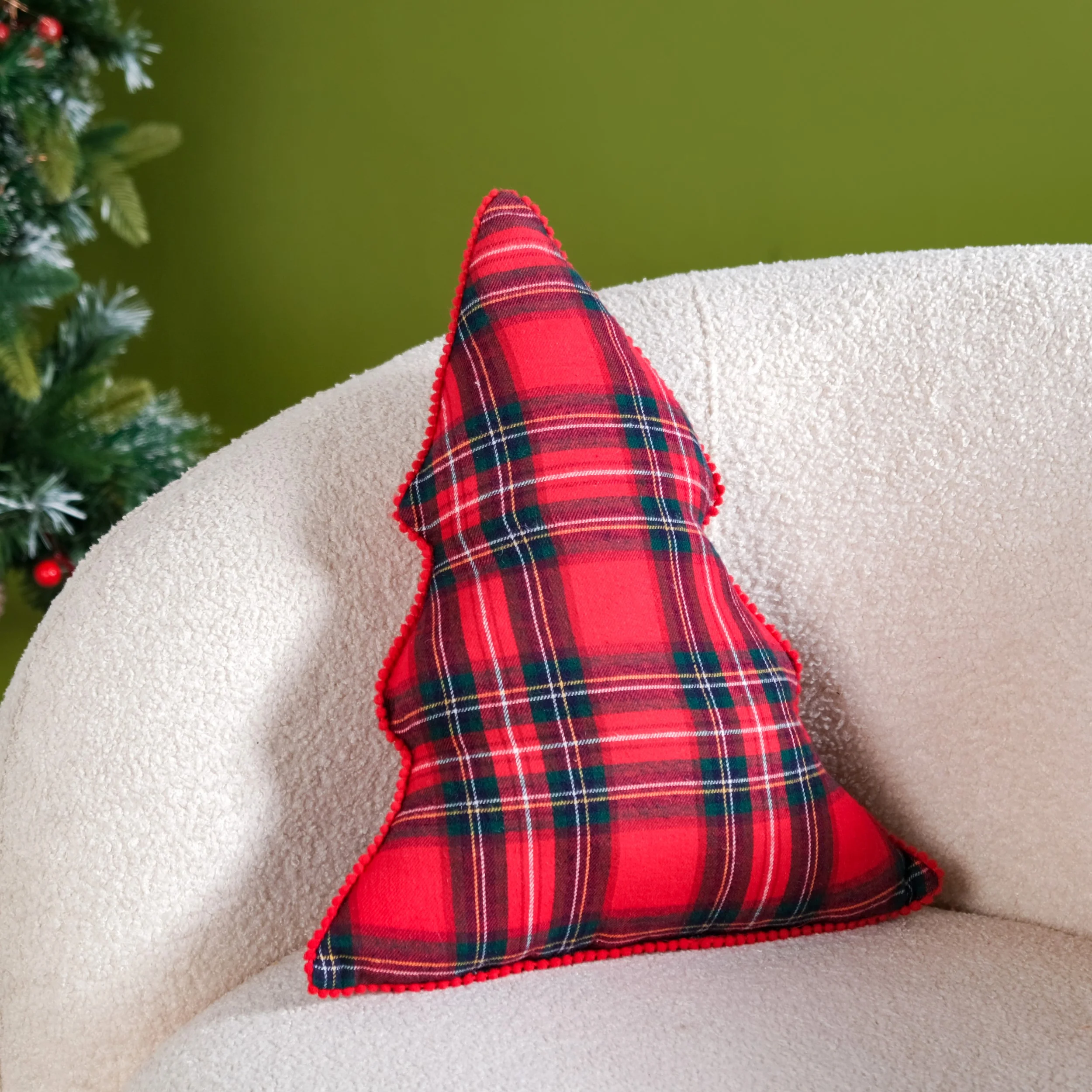 Christmas Tree Decorative Cushion 40x35cm
