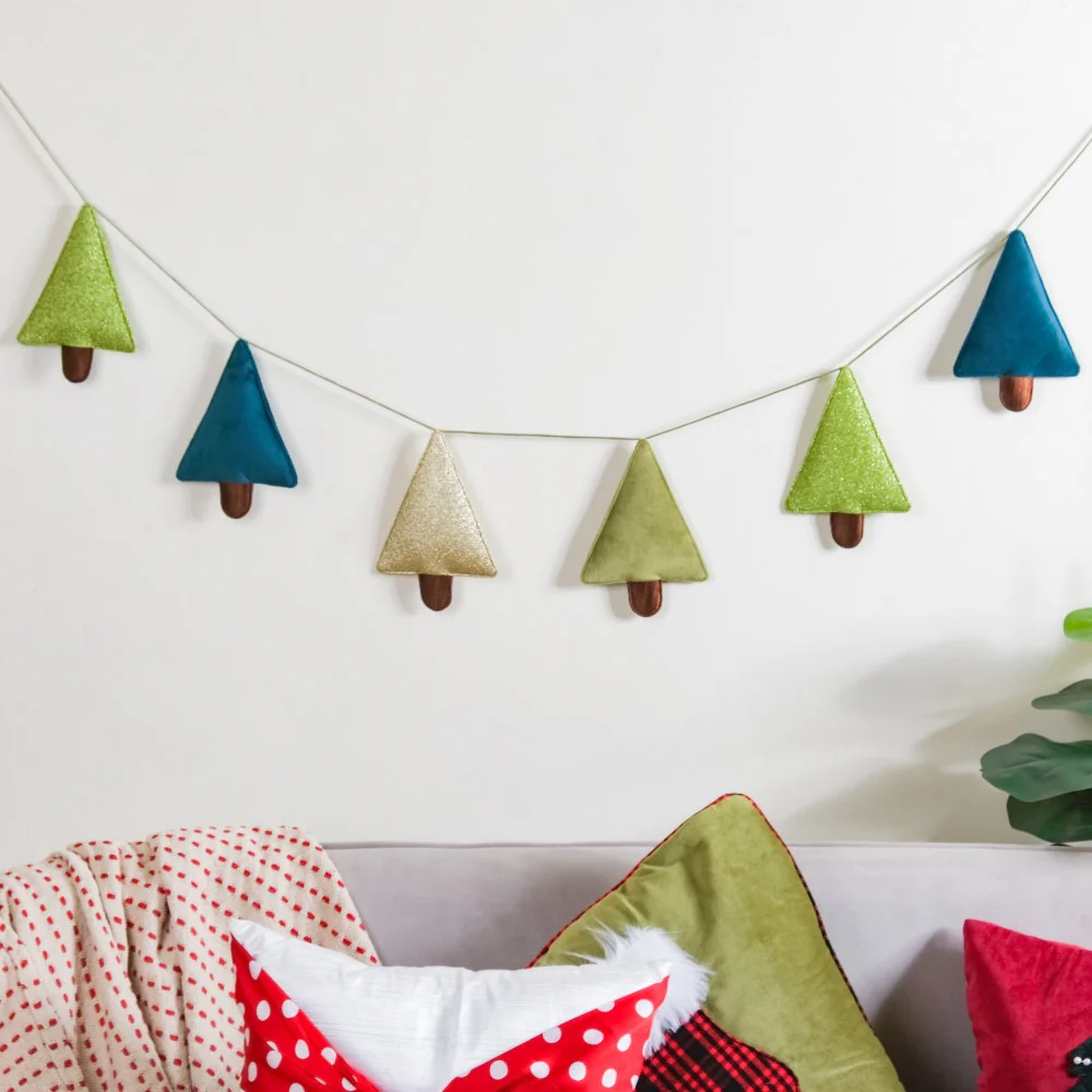 Christmas Trees Bunting 98 Inch