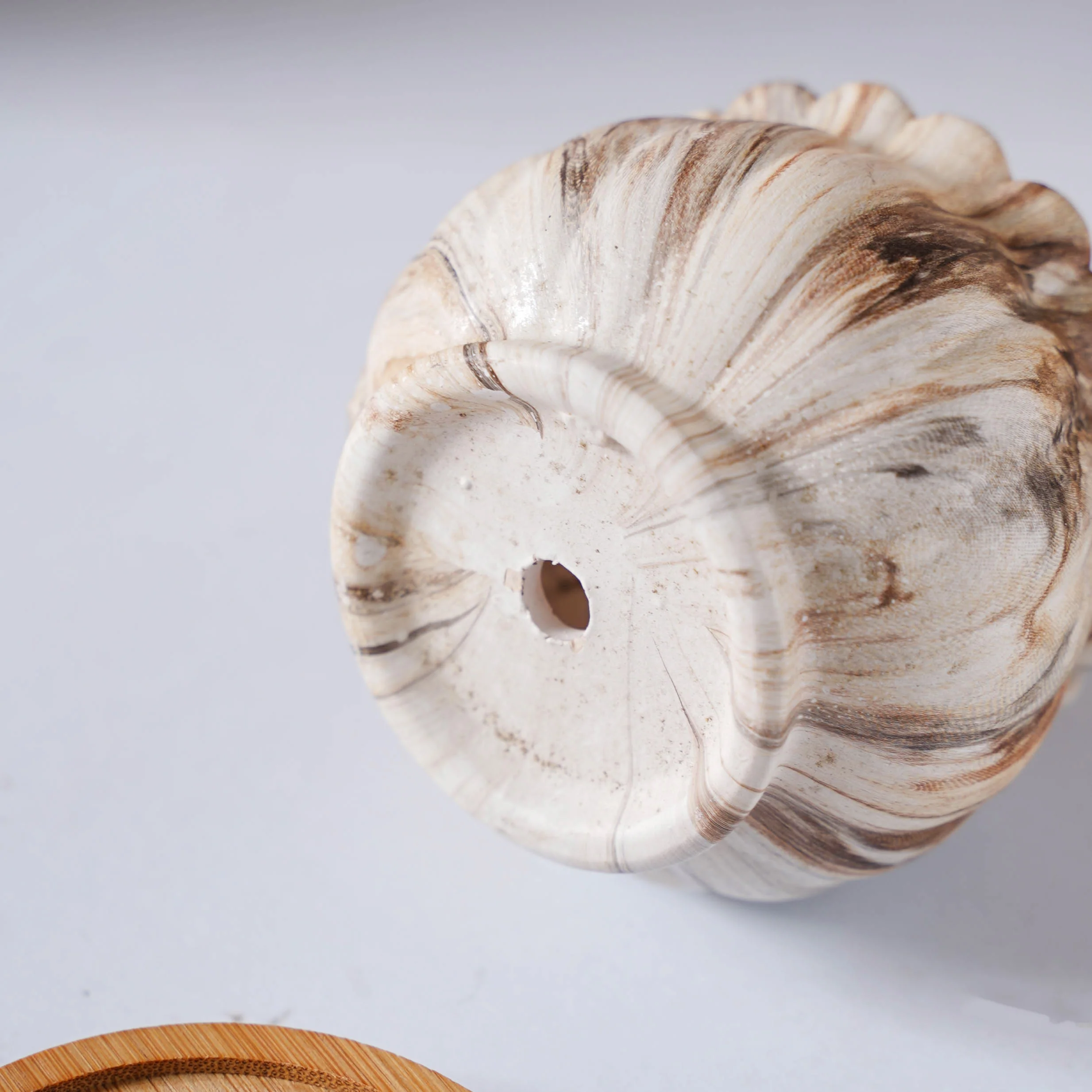 Cinzia Marble Patterned Planter With Coaster - Image 10