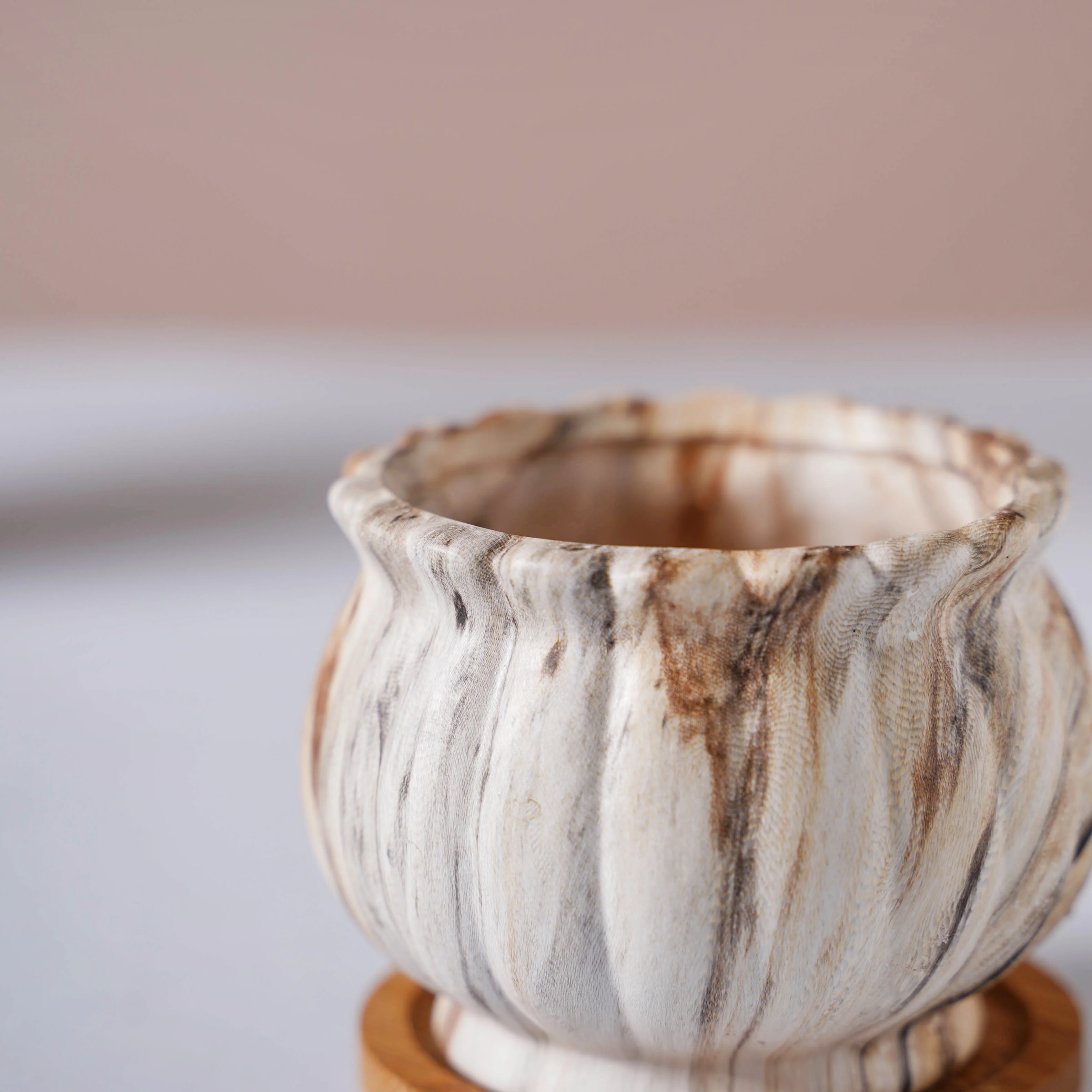 Cinzia Marble Patterned Planter With Coaster - Image 12