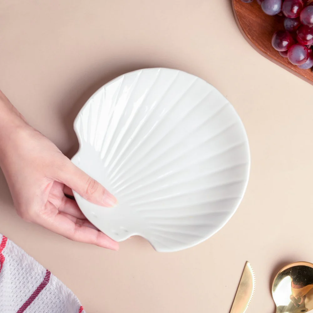 Classic Ceramic Sea Shell Snack Plate White - Image 2