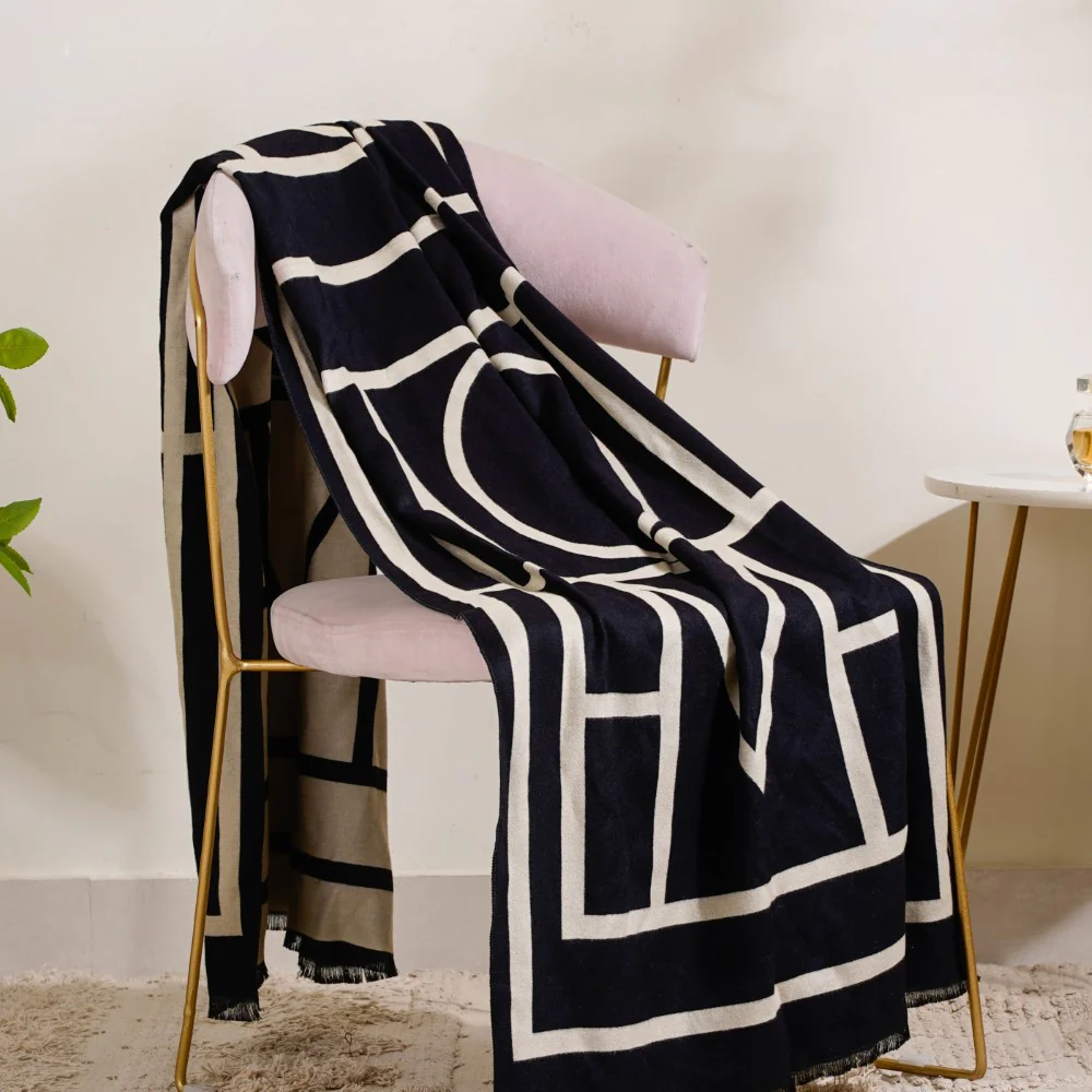 Classic Designer Scarf - Image 3