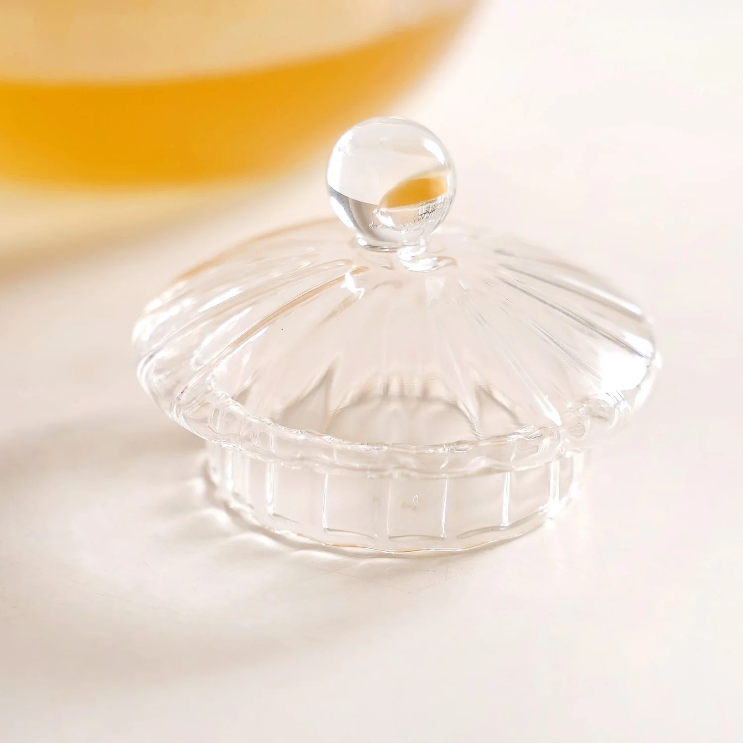 Classic Glass Tea Pot With Infuser 600ml - Image 4