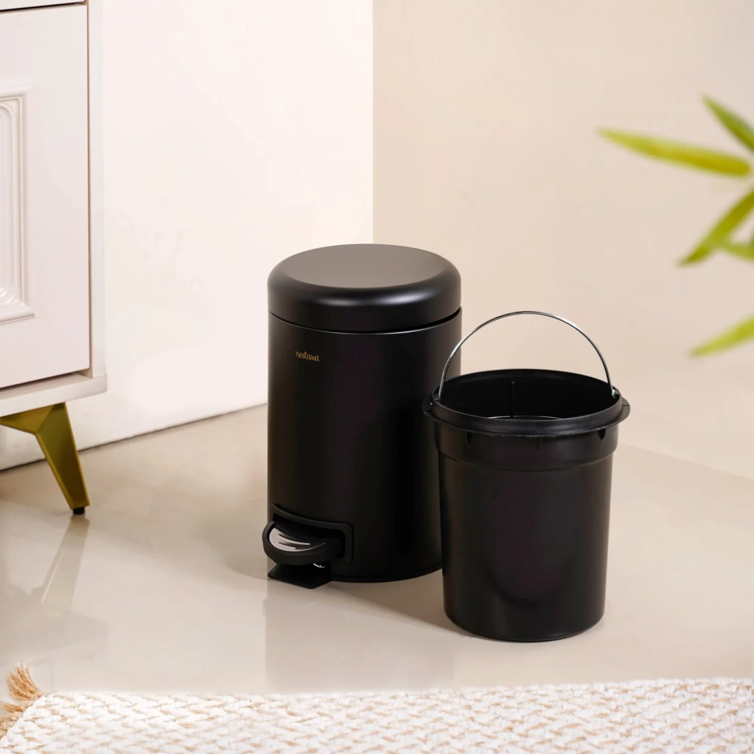 Clean Curve Dustbin With Removable Bucket Black 3000ml - Image 10