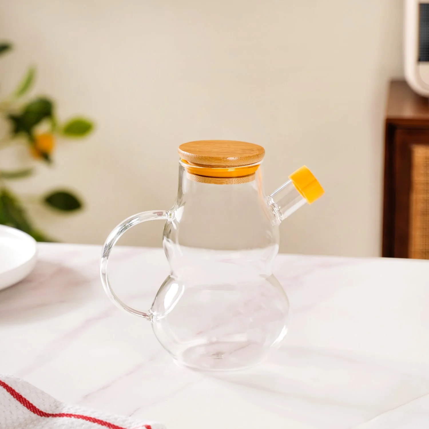 Clear Glass Oil Dispenser With Lid Set Of 2 500ml - Image 8