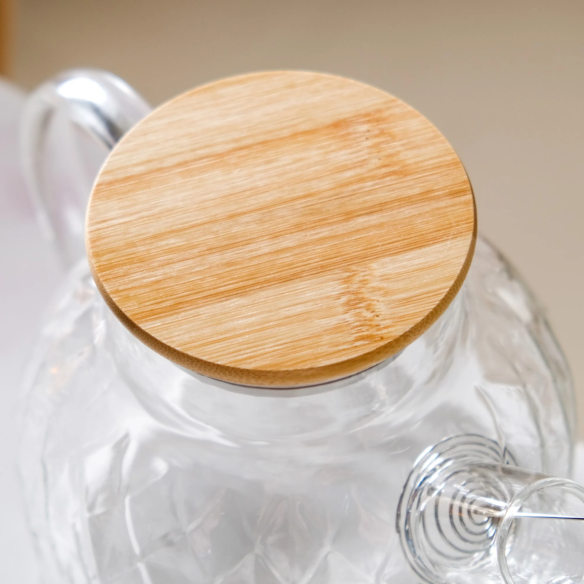 Clear Luxe Diamond Borosilicate Glass Jug 1000ml - Image 6