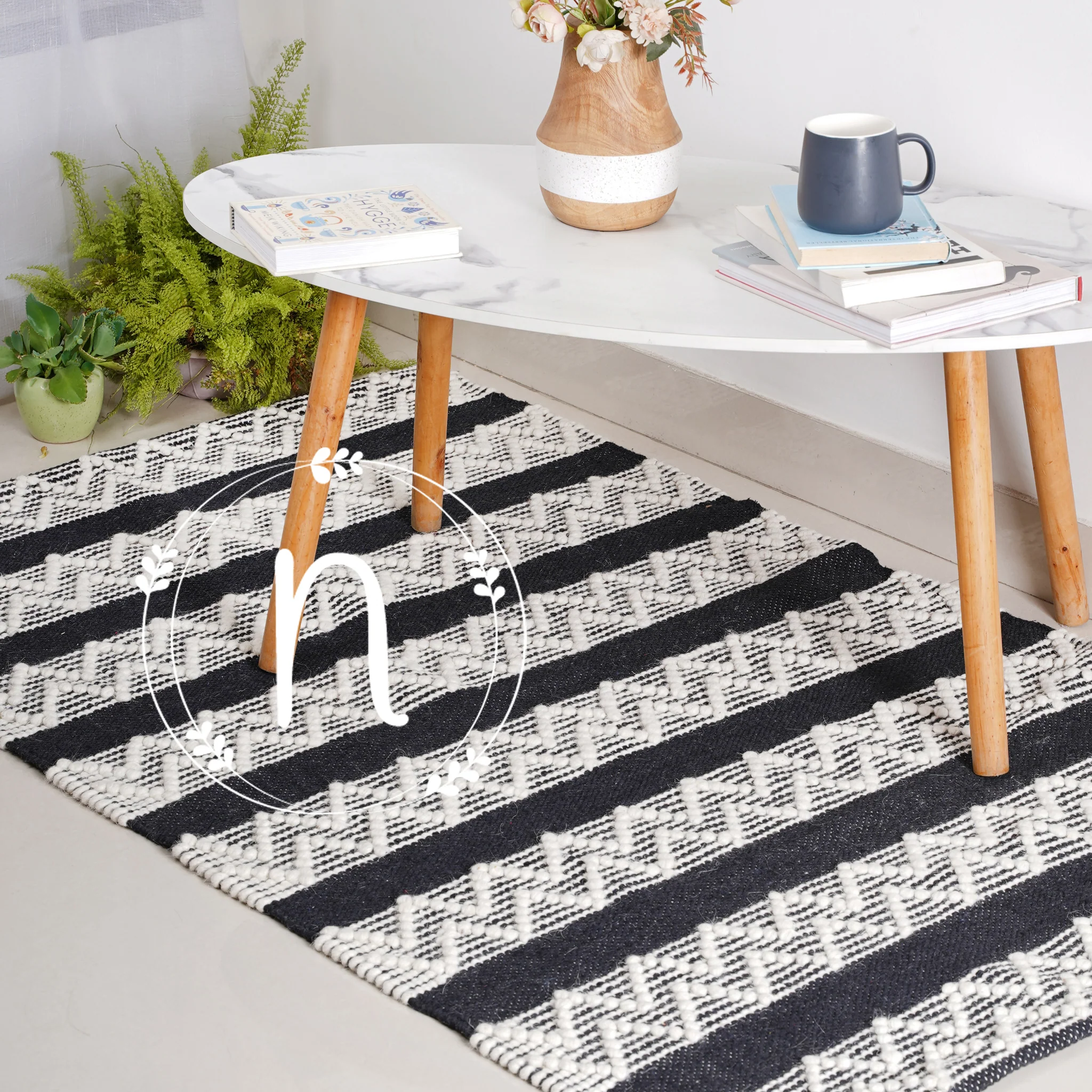 Clover Black and White Rug
