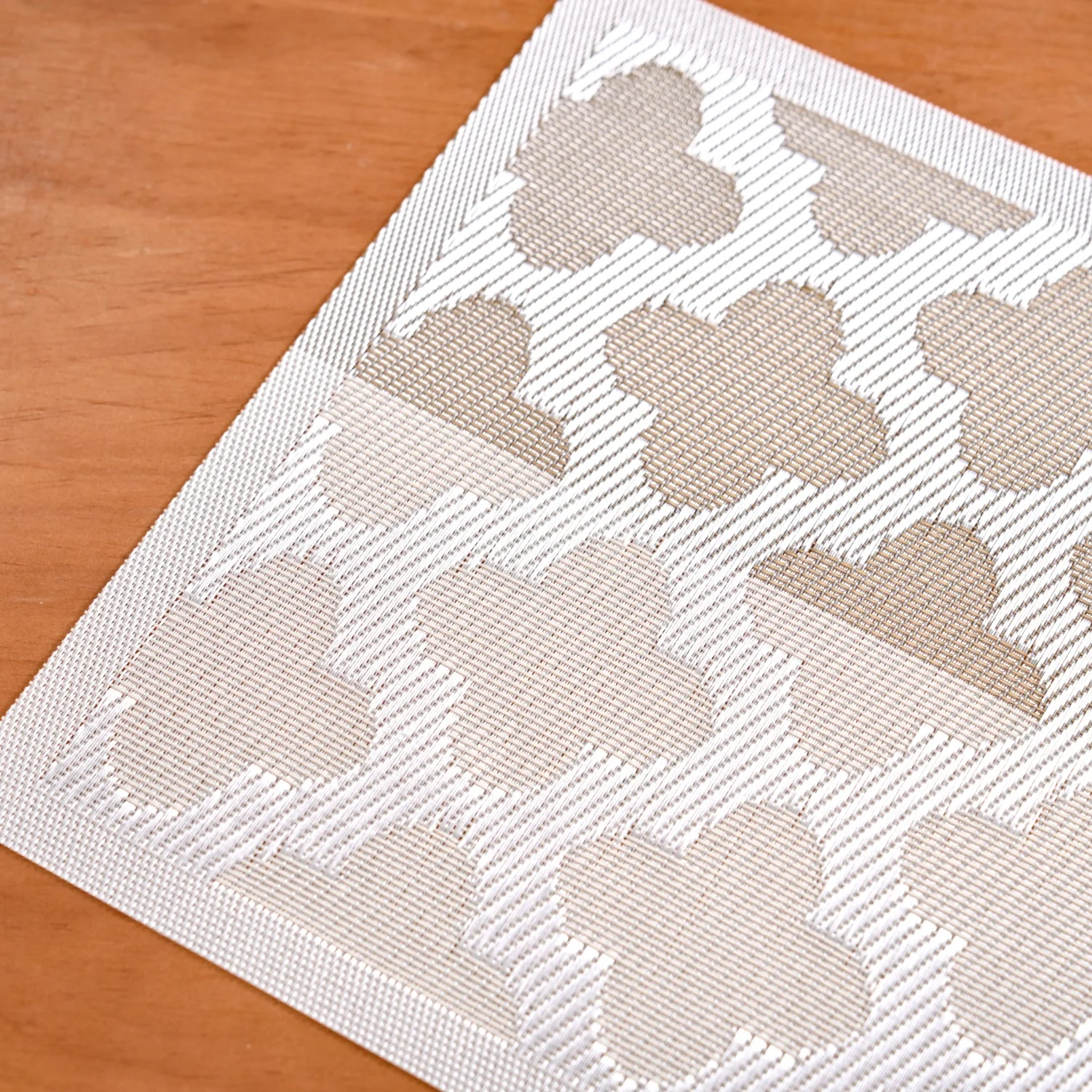 Clover Table Mat Set Of 6 - Image 6