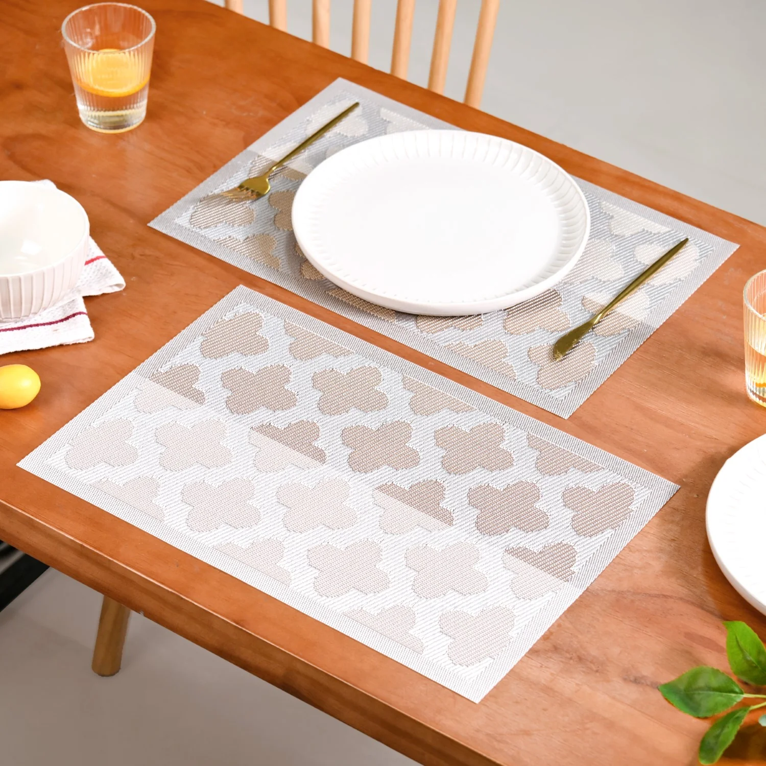 Clover Table Mat Set Of 6 - Image 8