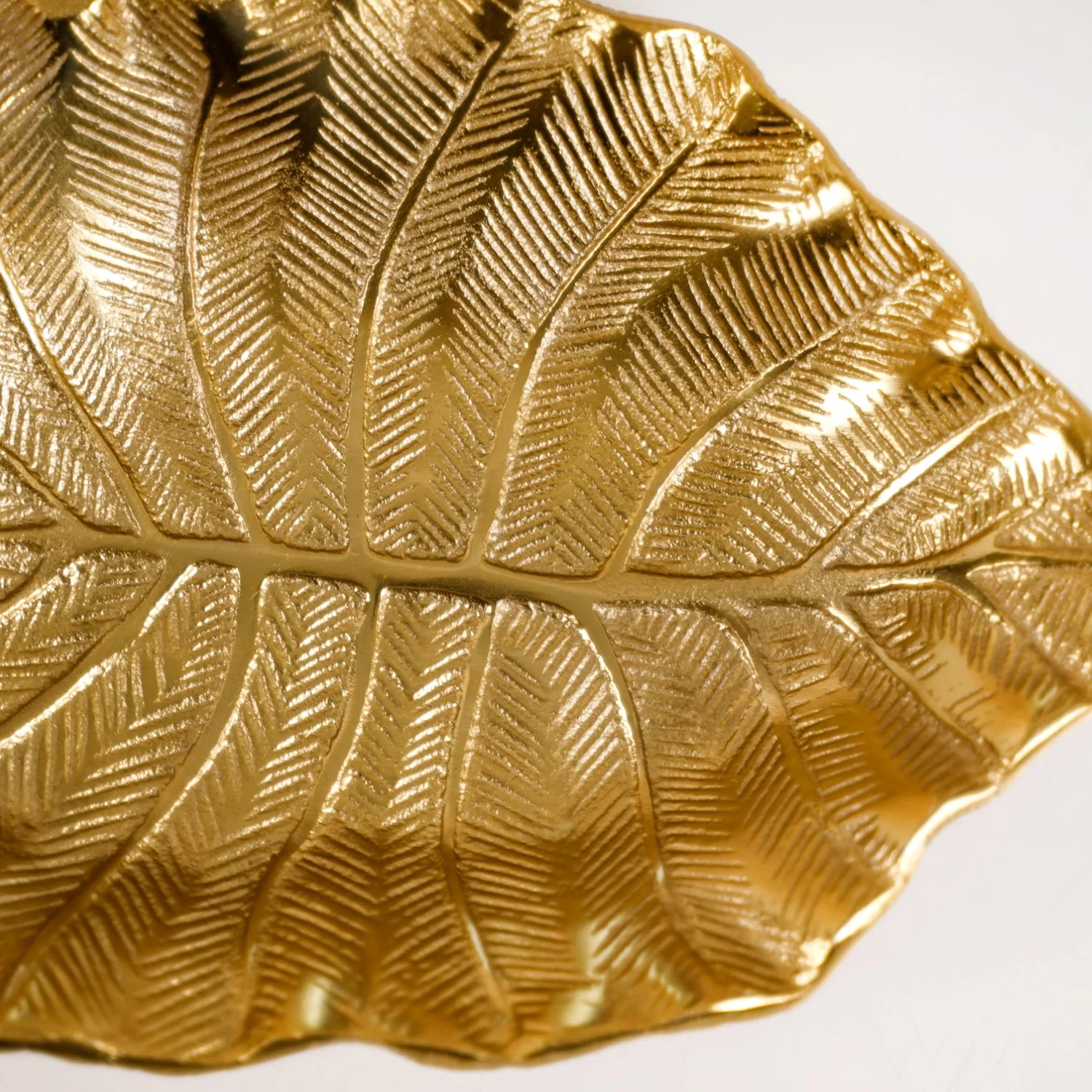 Colocasia Leaf Trinket Tray Gold Set Of 2 - Image 6