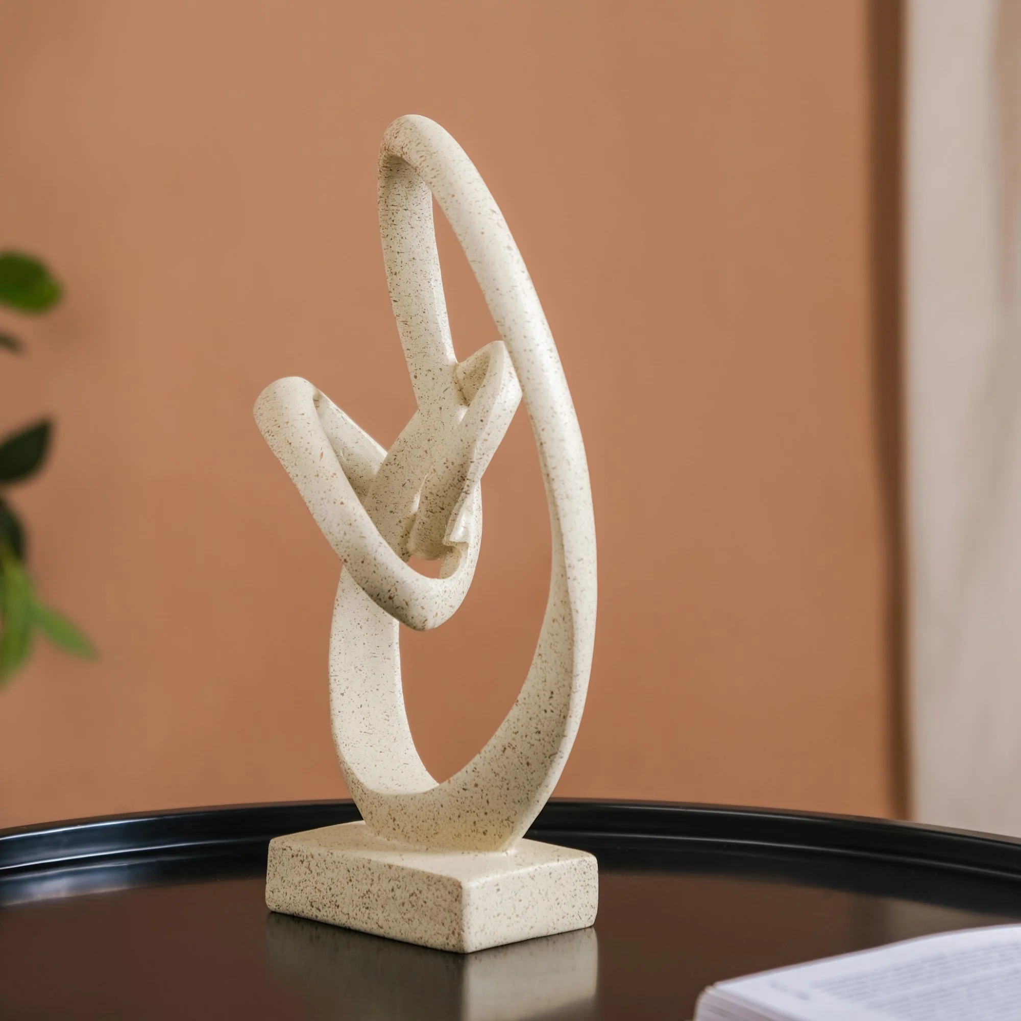 Contemporary Nordic Showpiece - Image 10