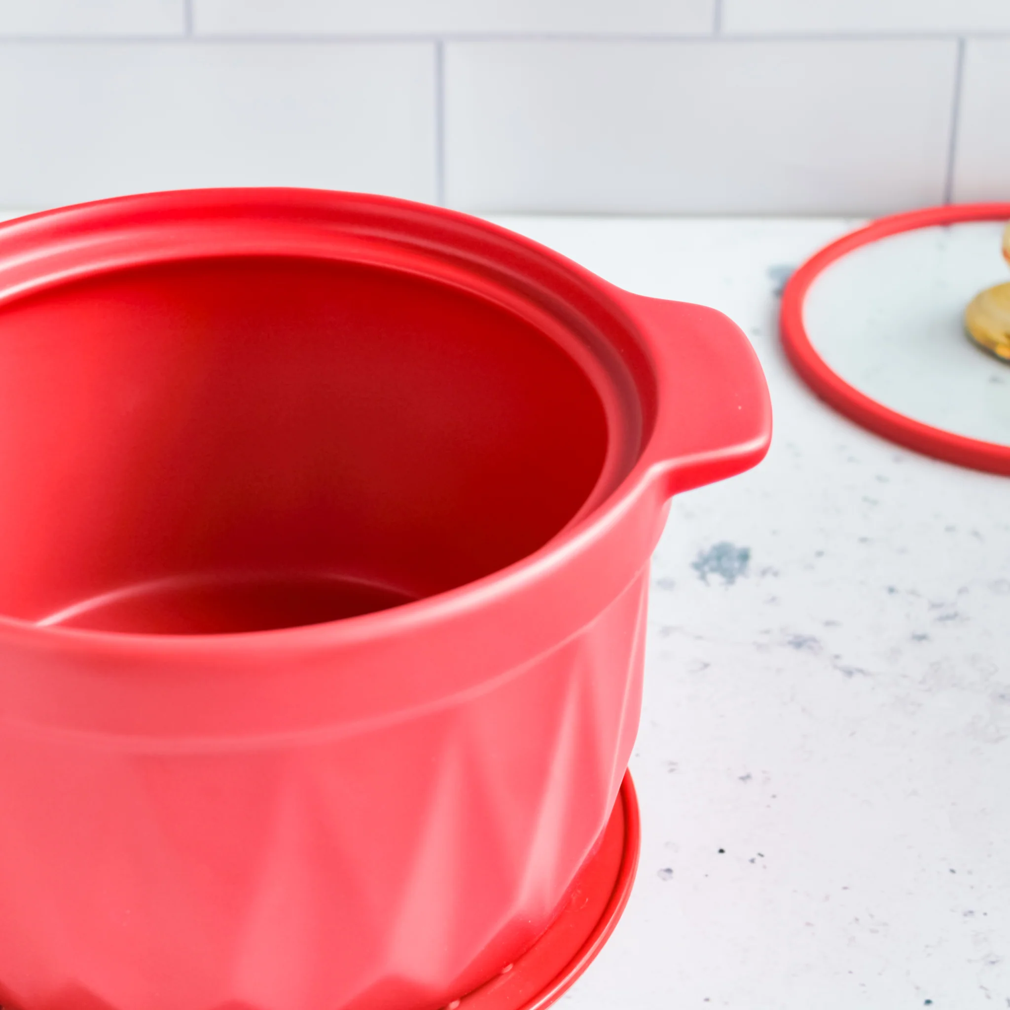 Cooking Pot with Lid - Image 10