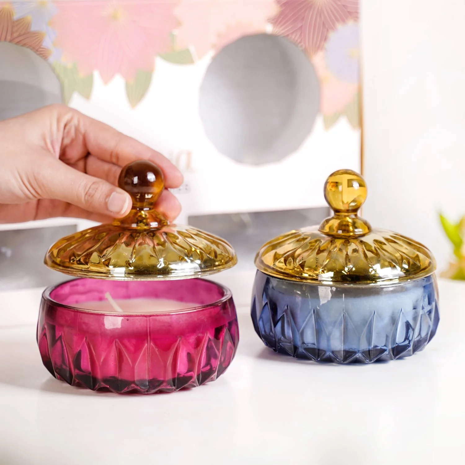 Crisp Linen And Rose Oud Fragrant Candles Jars Set Of 2 - Image 3