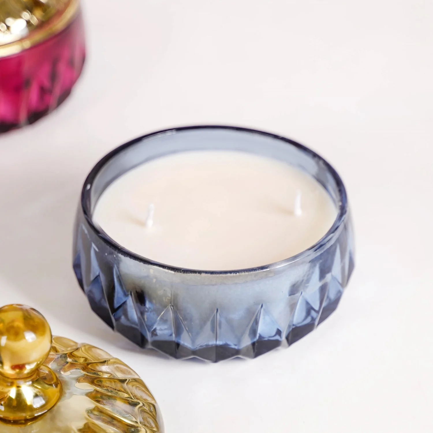 Crisp Linen And Rose Oud Fragrant Candles Jars Set Of 2 - Image 7