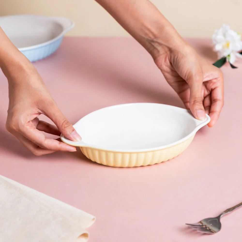 Daffodil Oval Baking Plate 6 Inch - Image 2