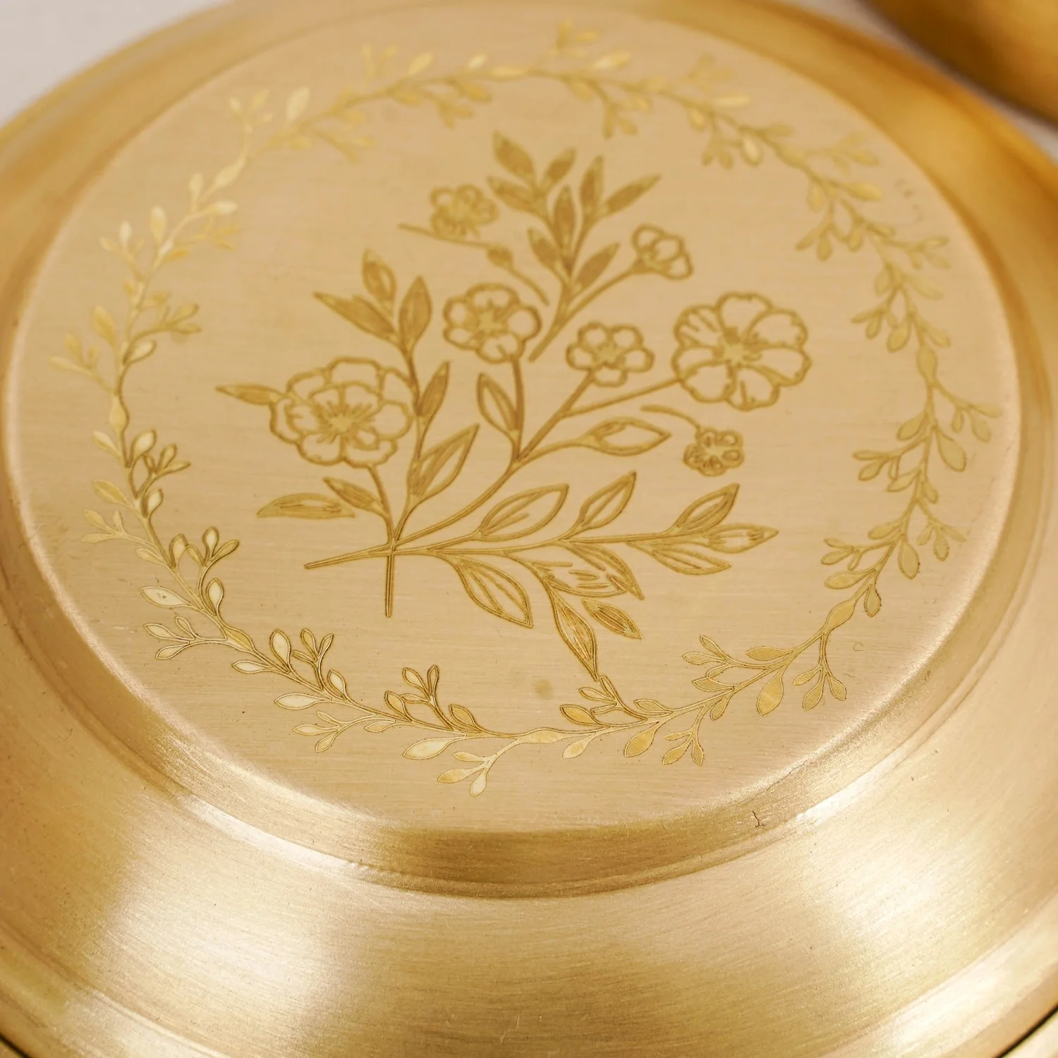 Daisy Brass Mukhwas Storage Box – Vintage Style with Secure Lid - Image 7