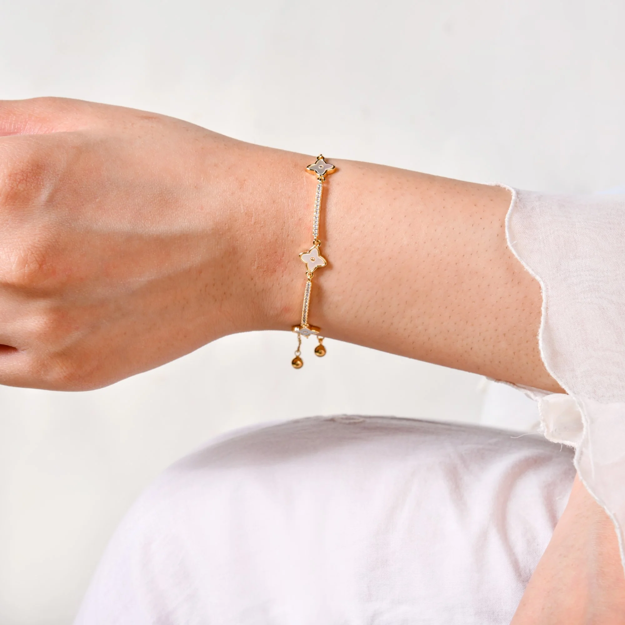 Delicate Blooms Gold Chain Bracelet - Image 2