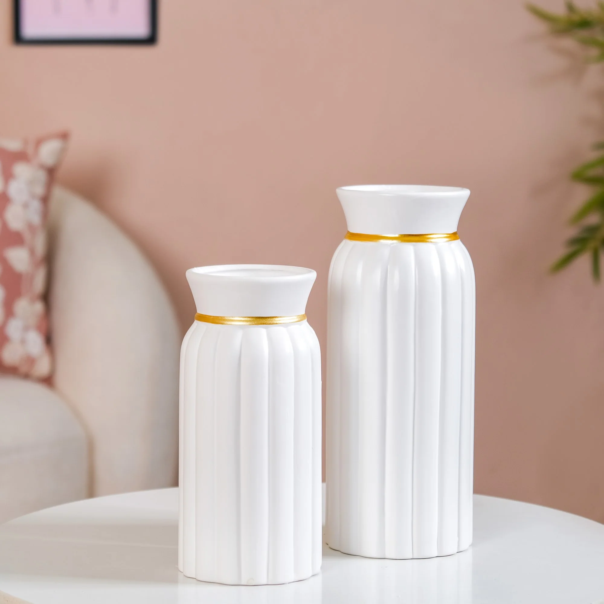 Delicate Vintage Ceramic Flower Vase For Living Room White - Image 8
