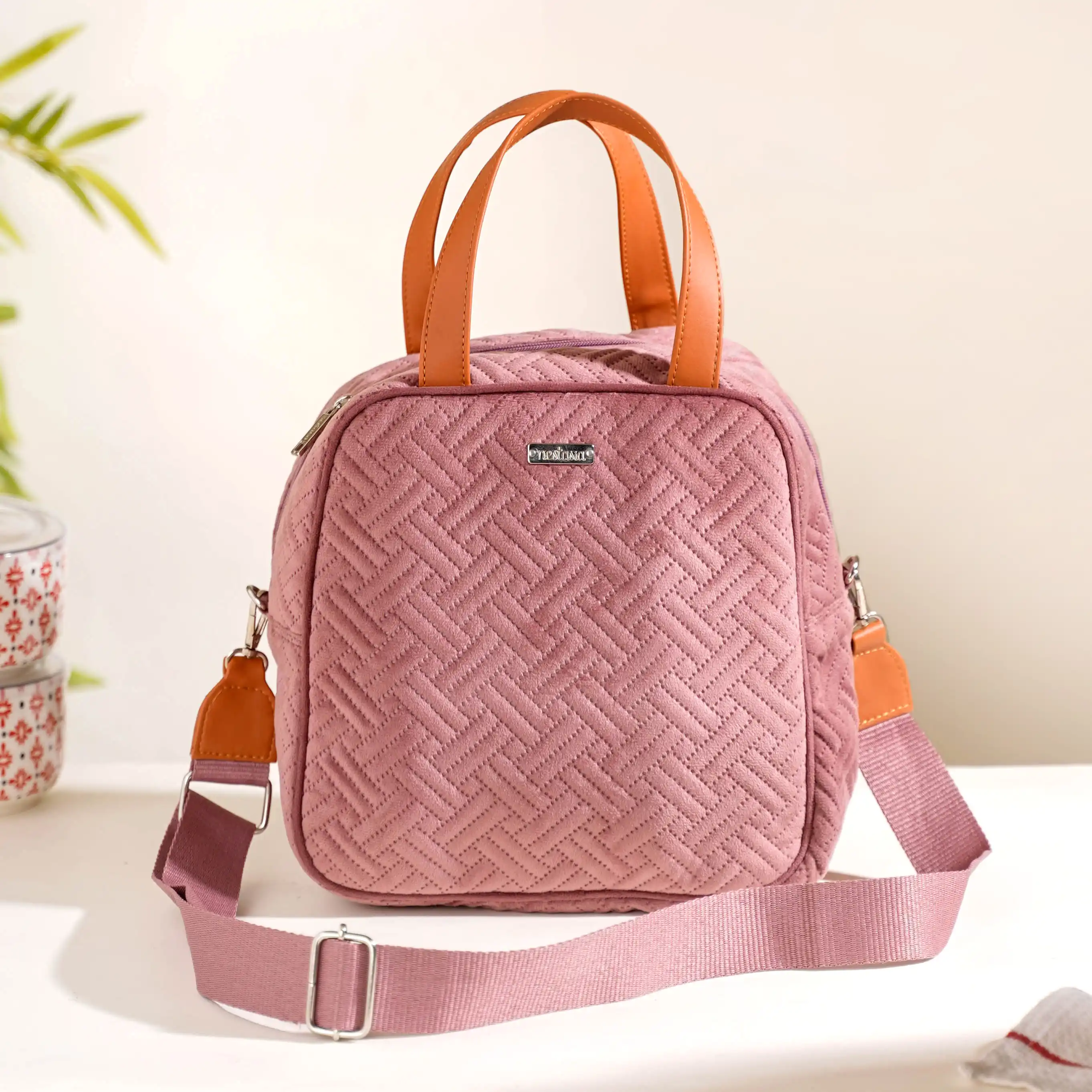 Designer Thermal Insulated Lunch Bag Pink - Image 3