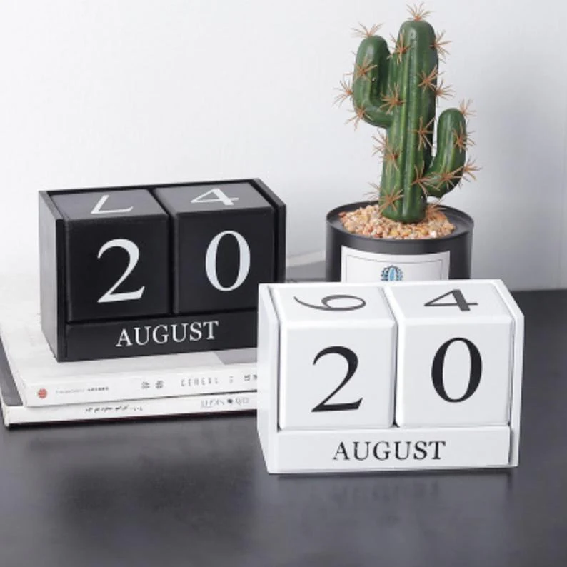 Desk Calendar