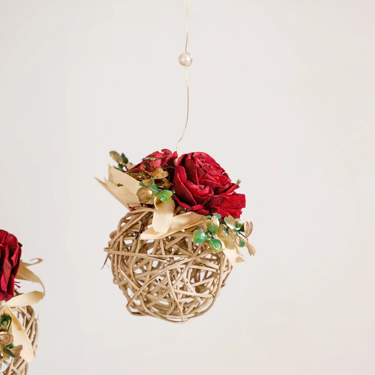 Detachable Tabletop Adjustable Metal Stand With Wall Hangings - Image 12