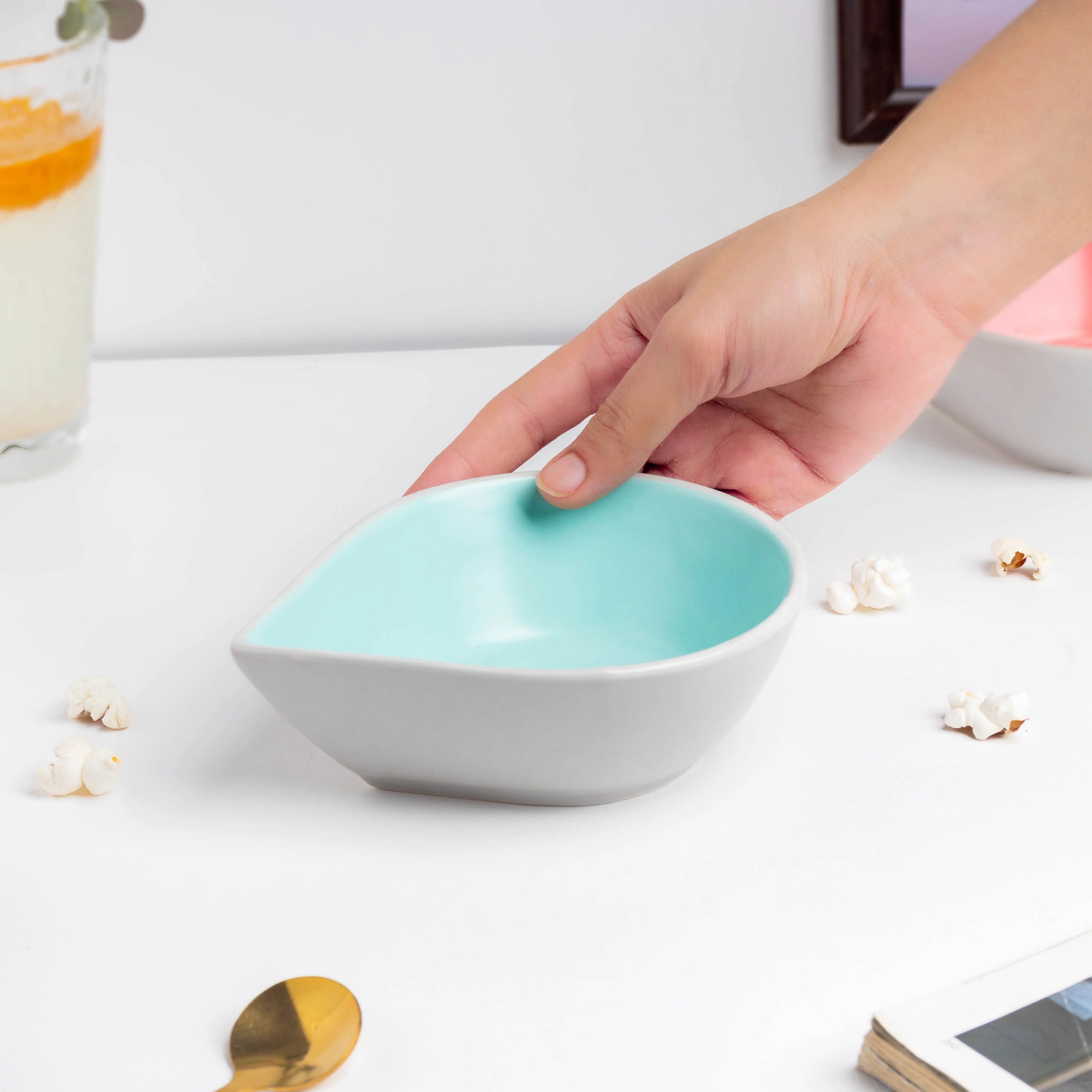 Dew Tiffany Blue Snack Bowl 250 ml - Image 2