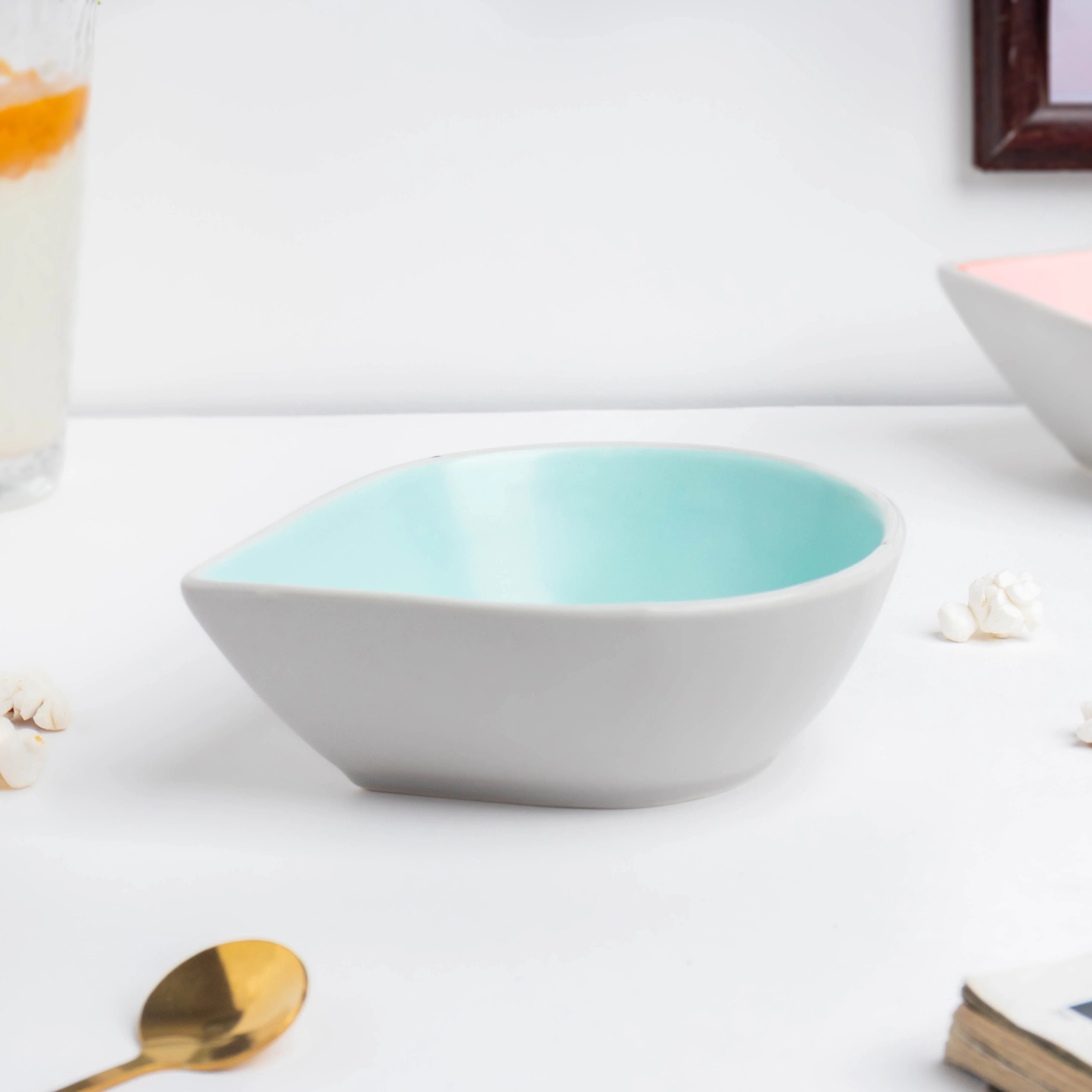 Dew Tiffany Blue Snack Bowl 250 ml - Image 4